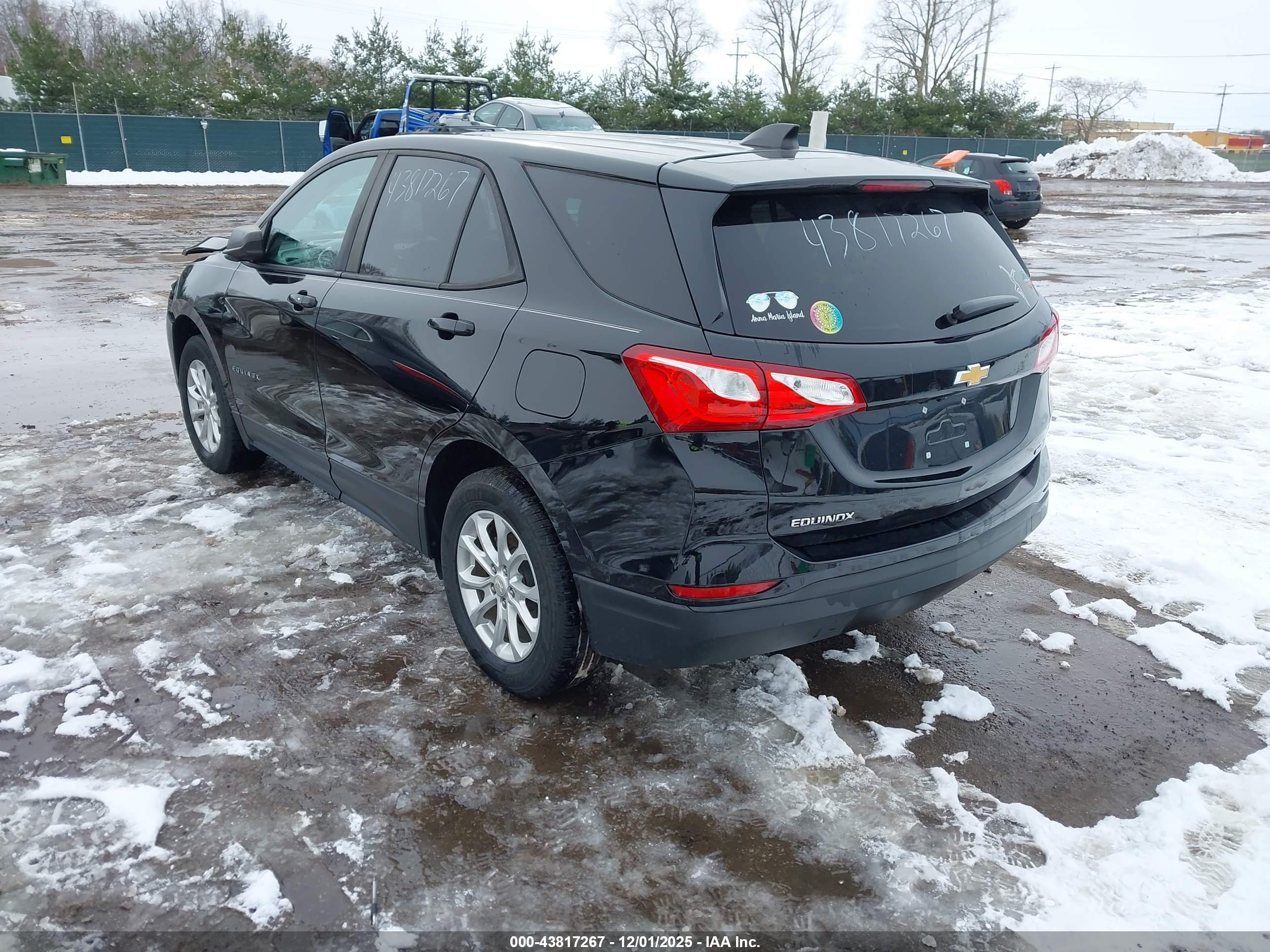 CHEVROLET EQUINOX image 3
