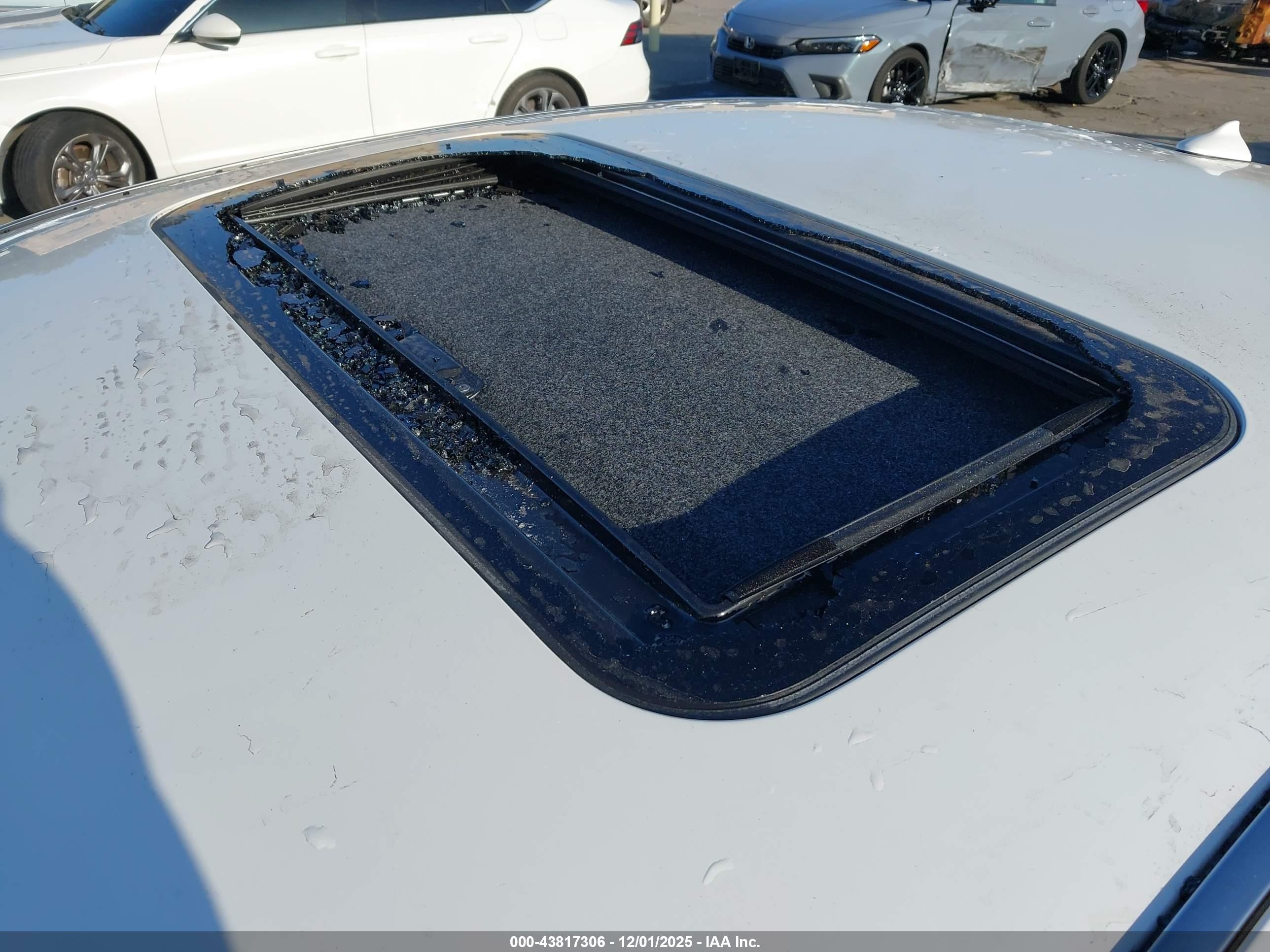 INFINITI Q70 image 6