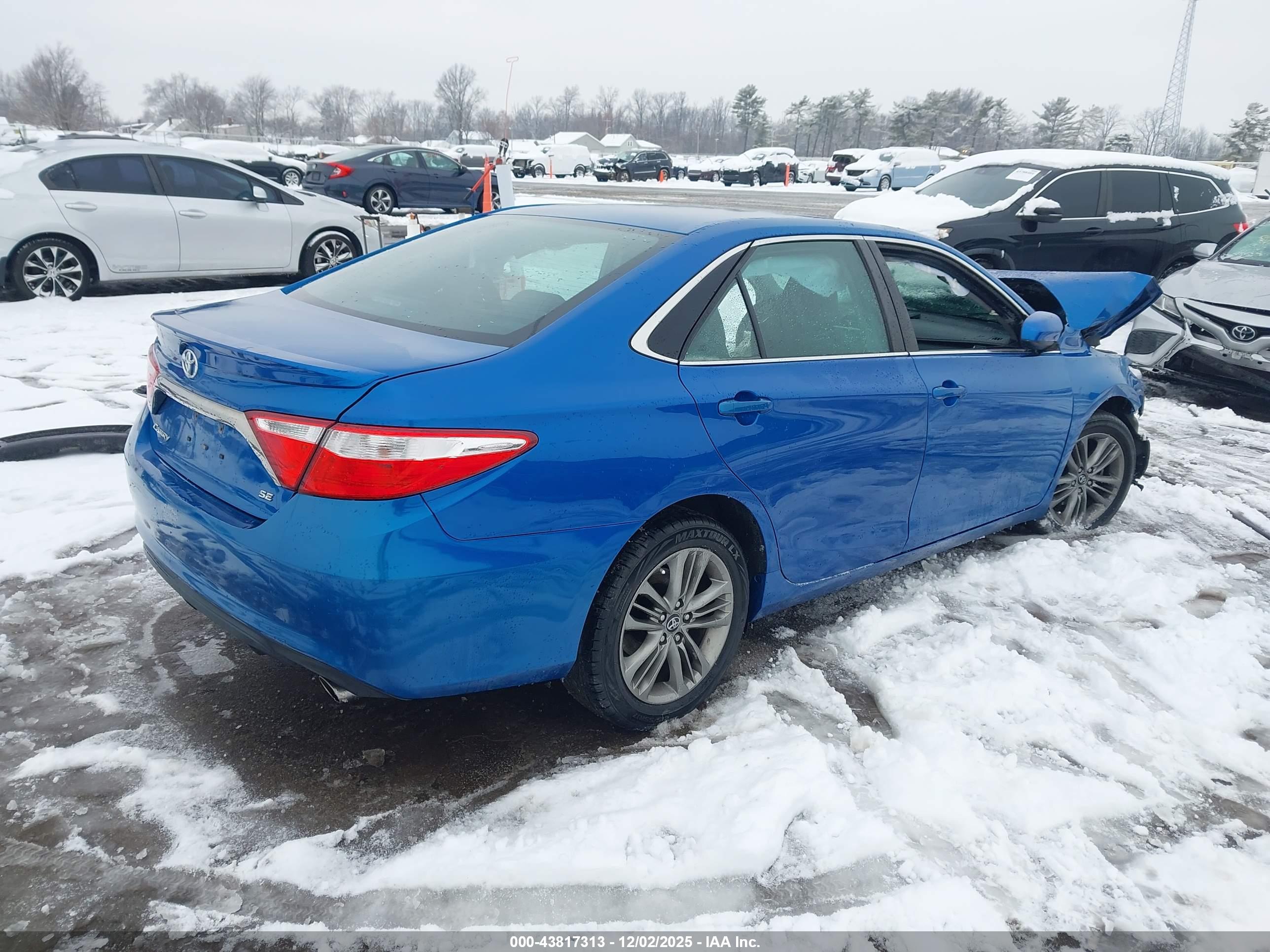 TOYOTA CAMRY image 4