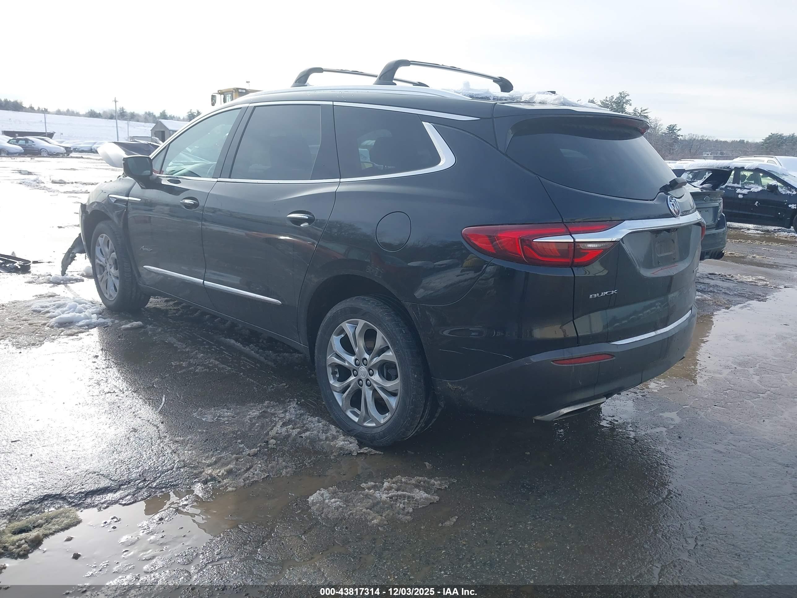 BUICK ENCLAVE image 3