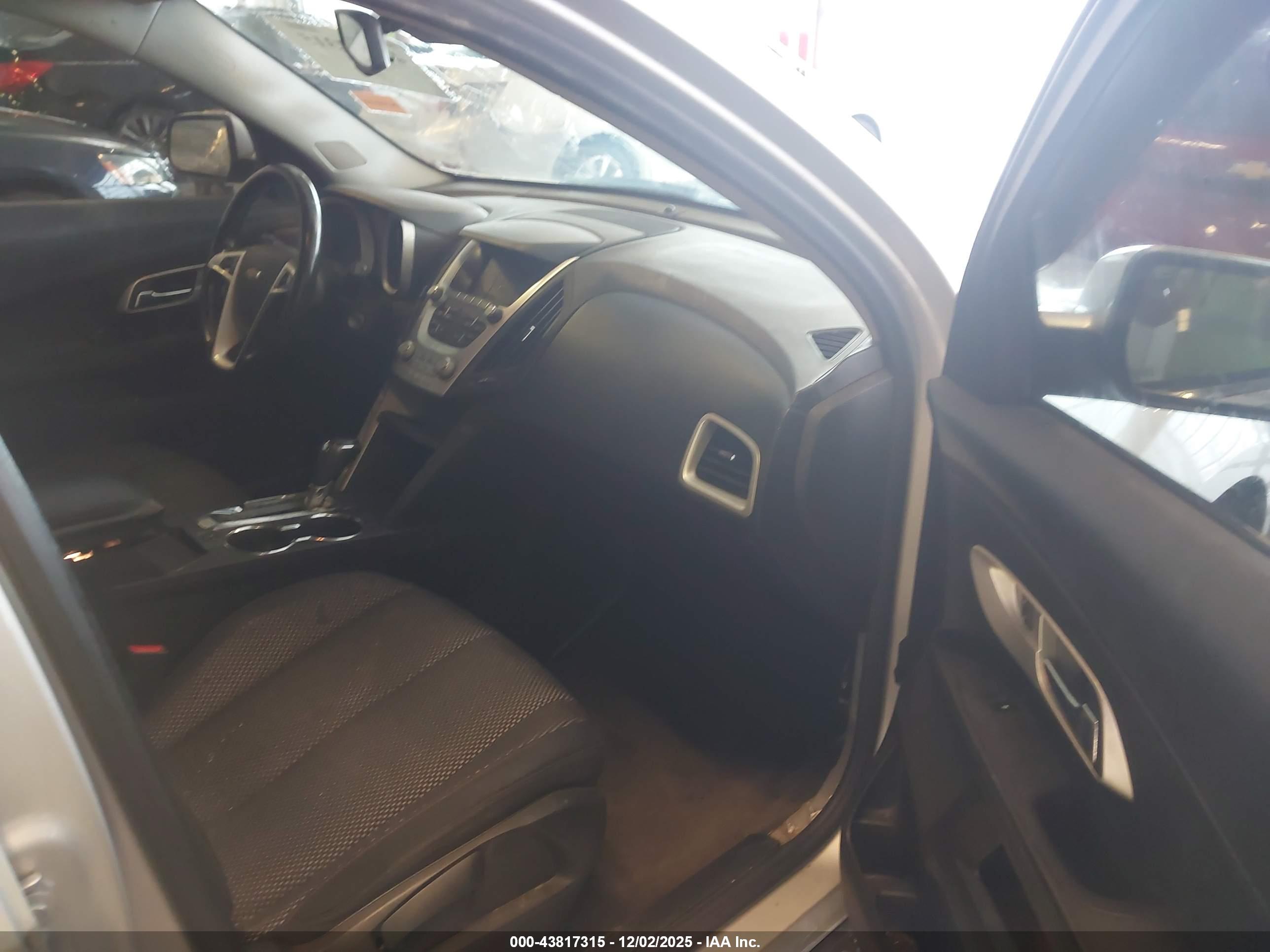 CHEVROLET EQUINOX image 5
