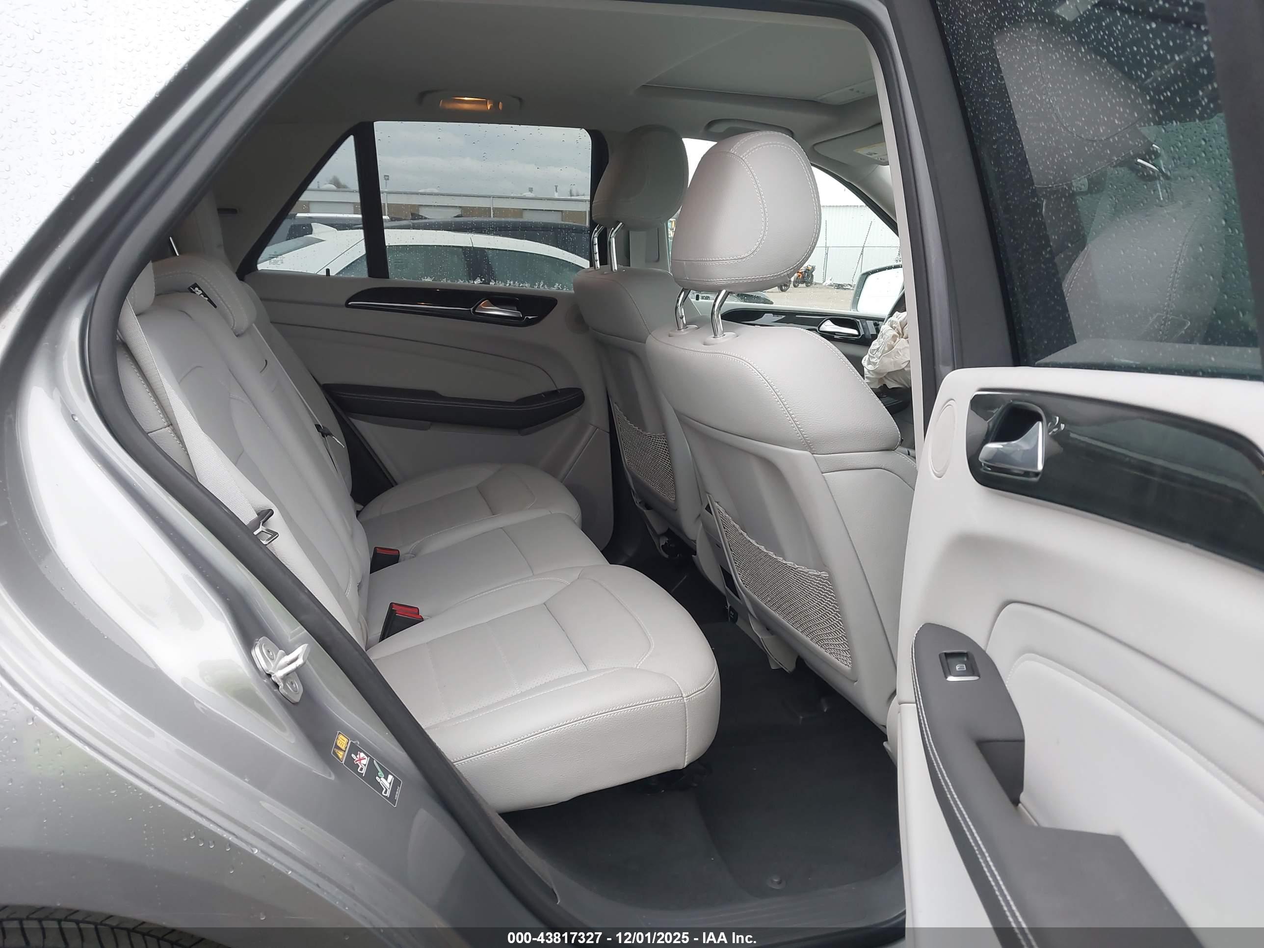 MERCEDES-BENZ ML image 8