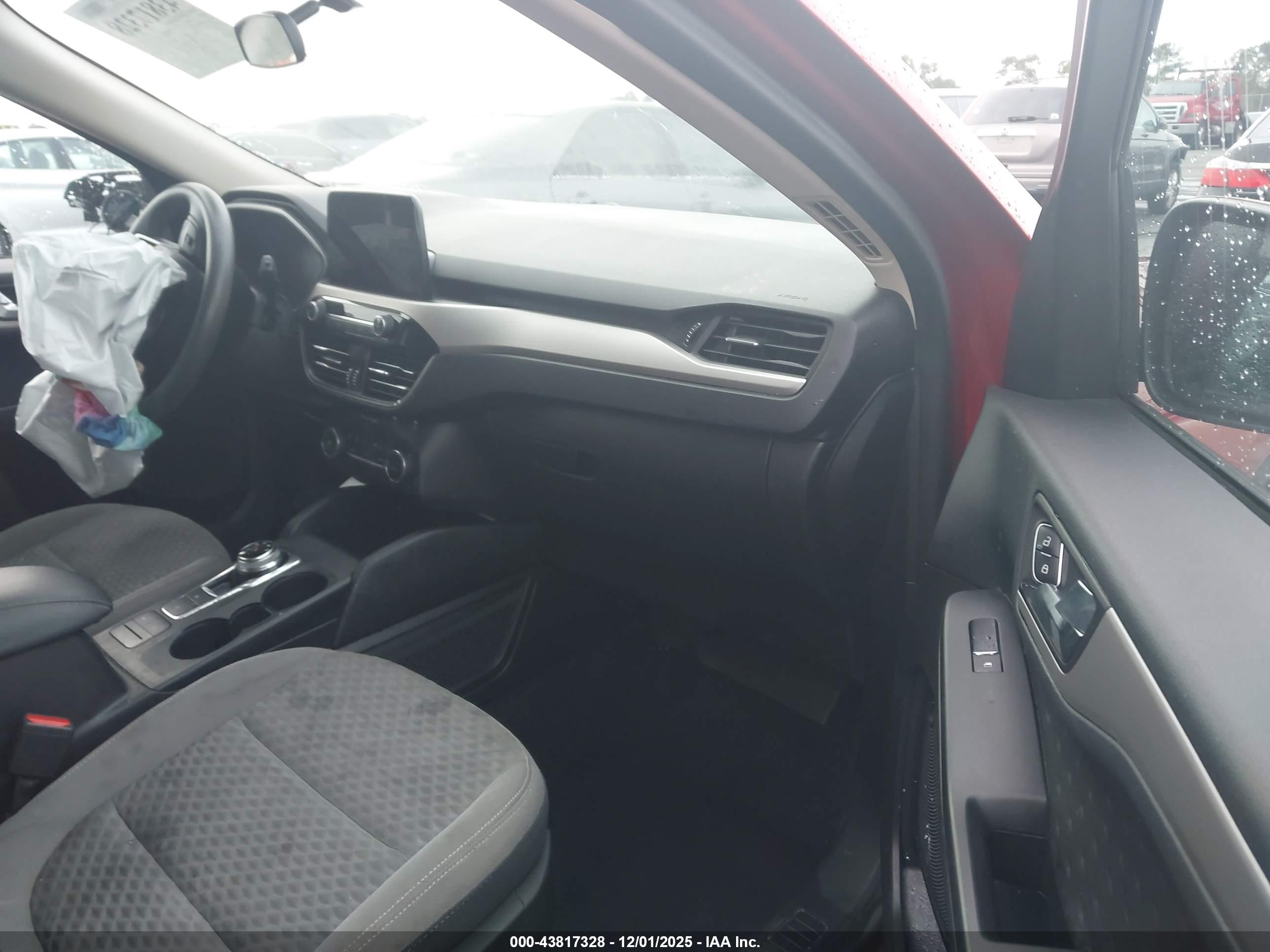 FORD ESCAPE image 5