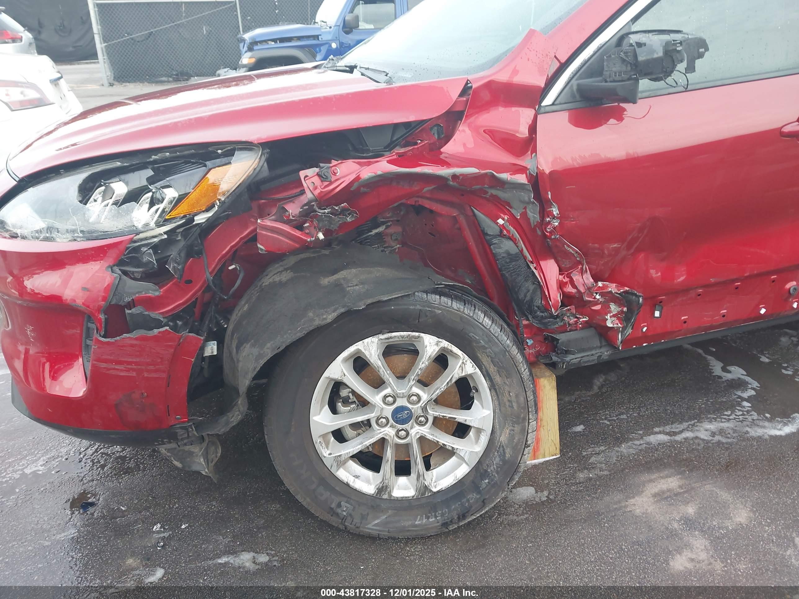 FORD ESCAPE image 6