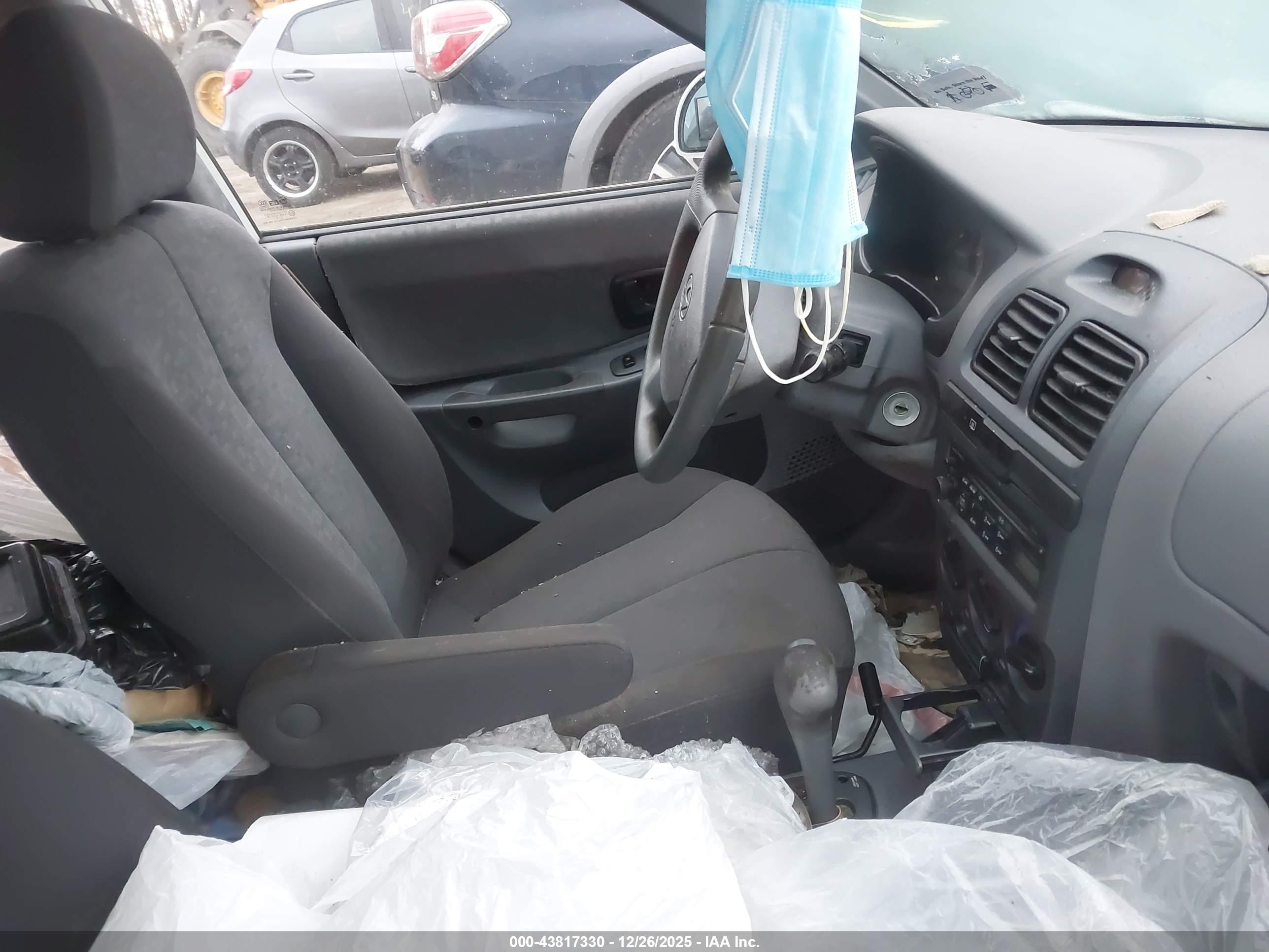 HYUNDAI ACCENT image 5