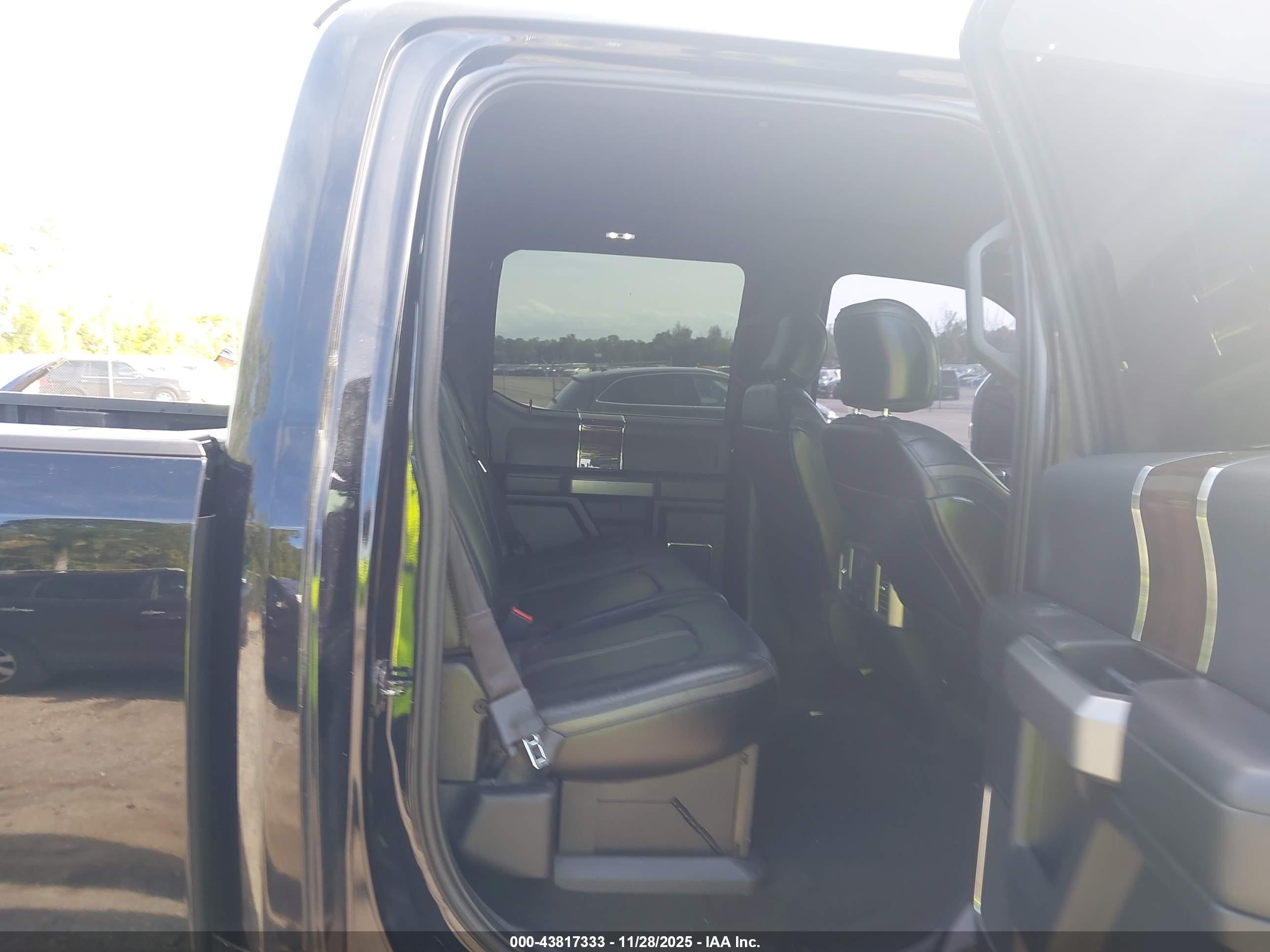 FORD F-250 image 8