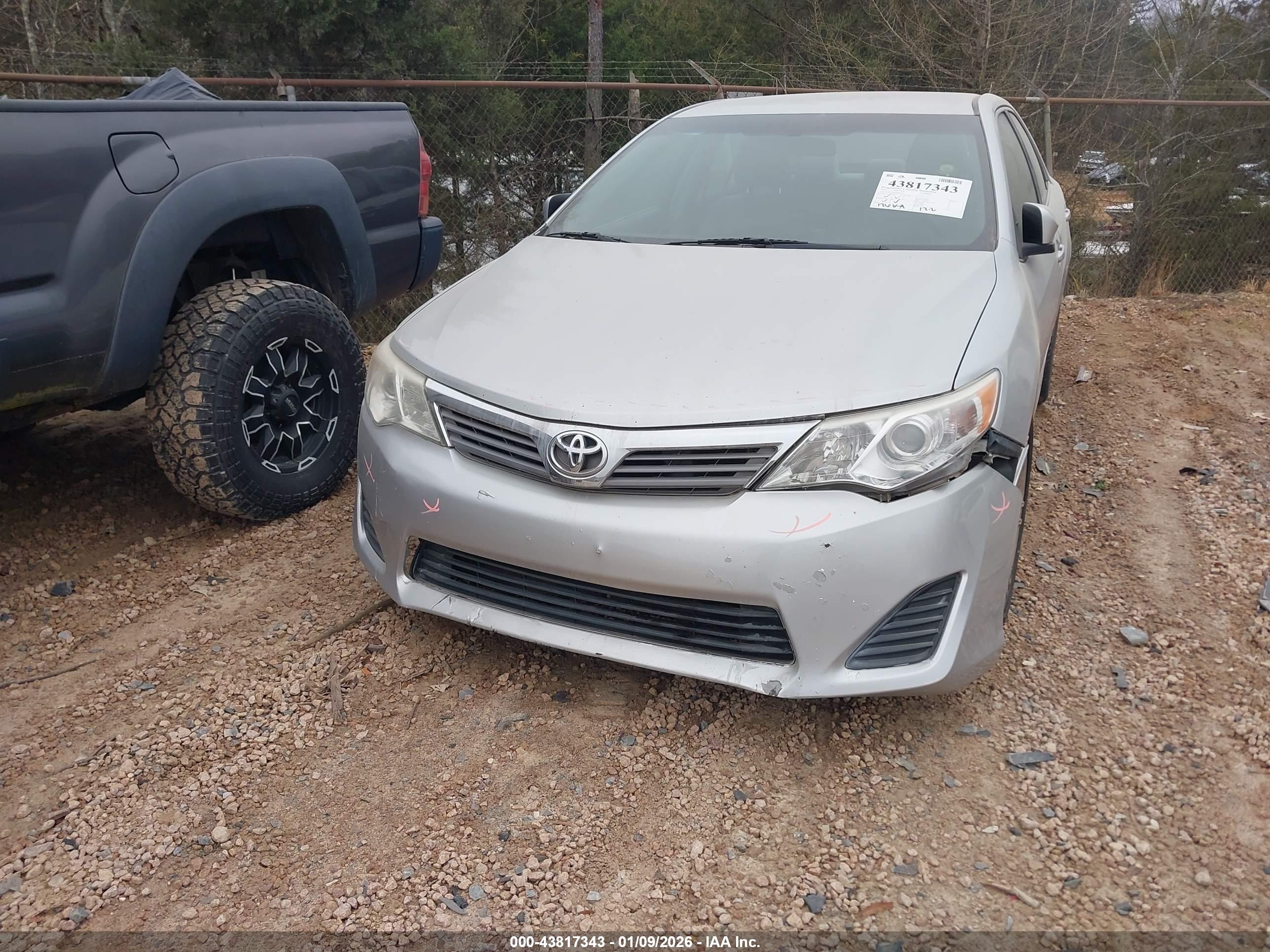 TOYOTA CAMRY image 6