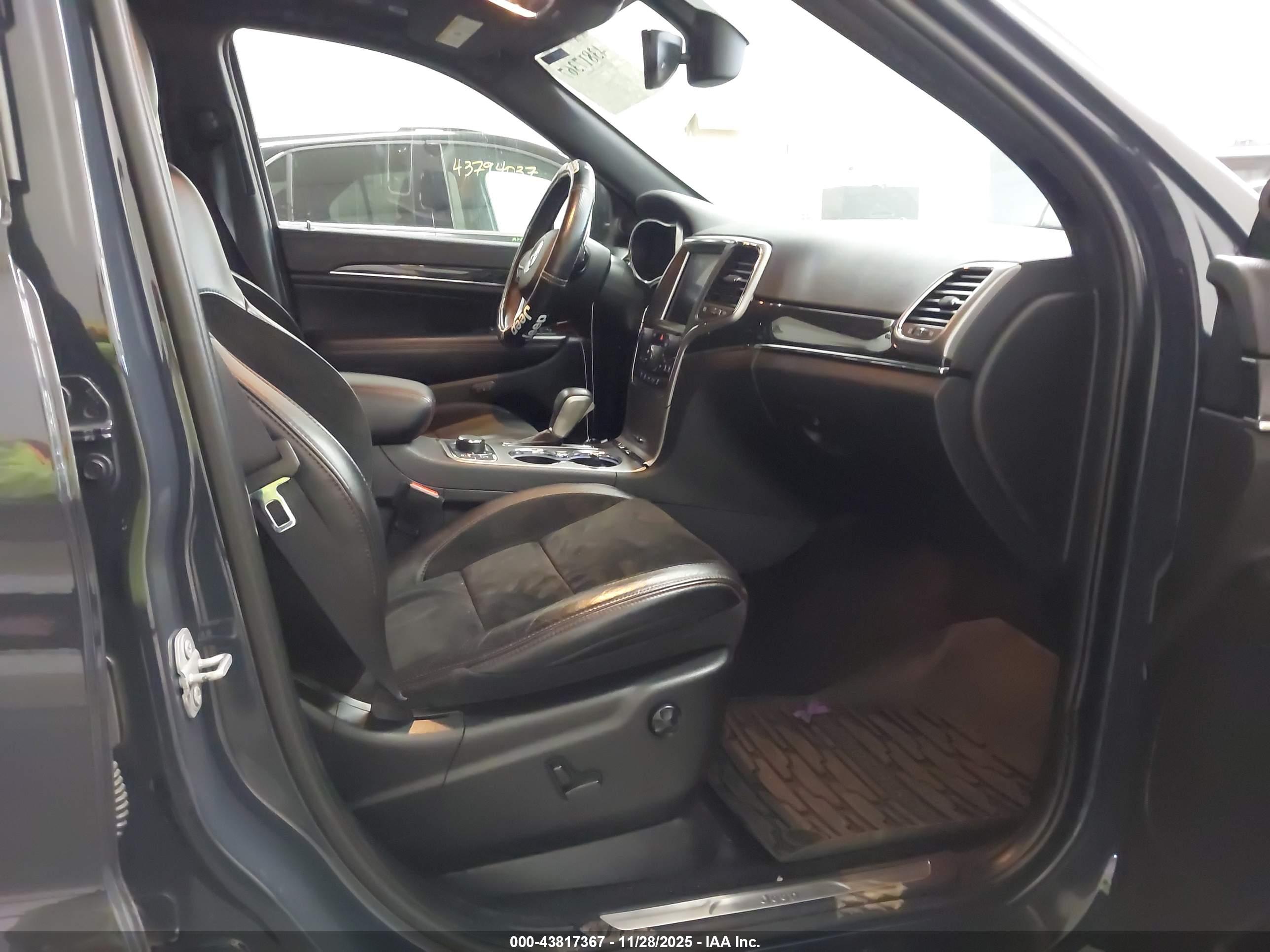 JEEP GRAND image 5