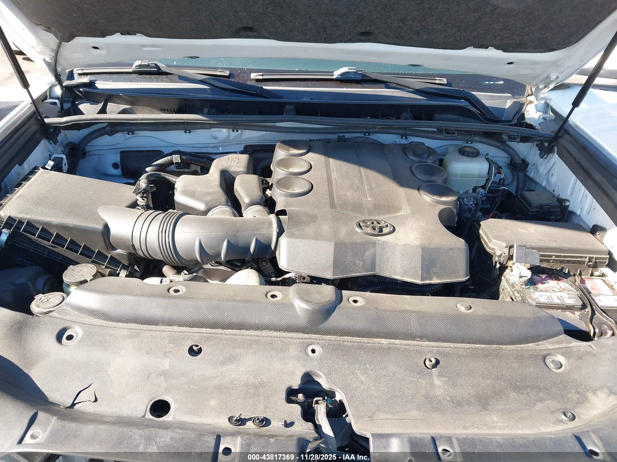 TOYOTA 4RUNNER image 10