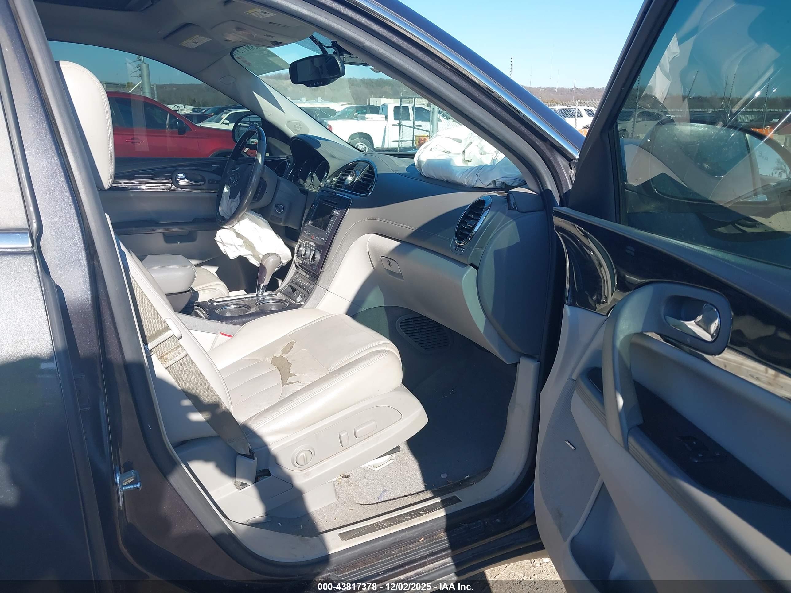 BUICK ENCLAVE image 5