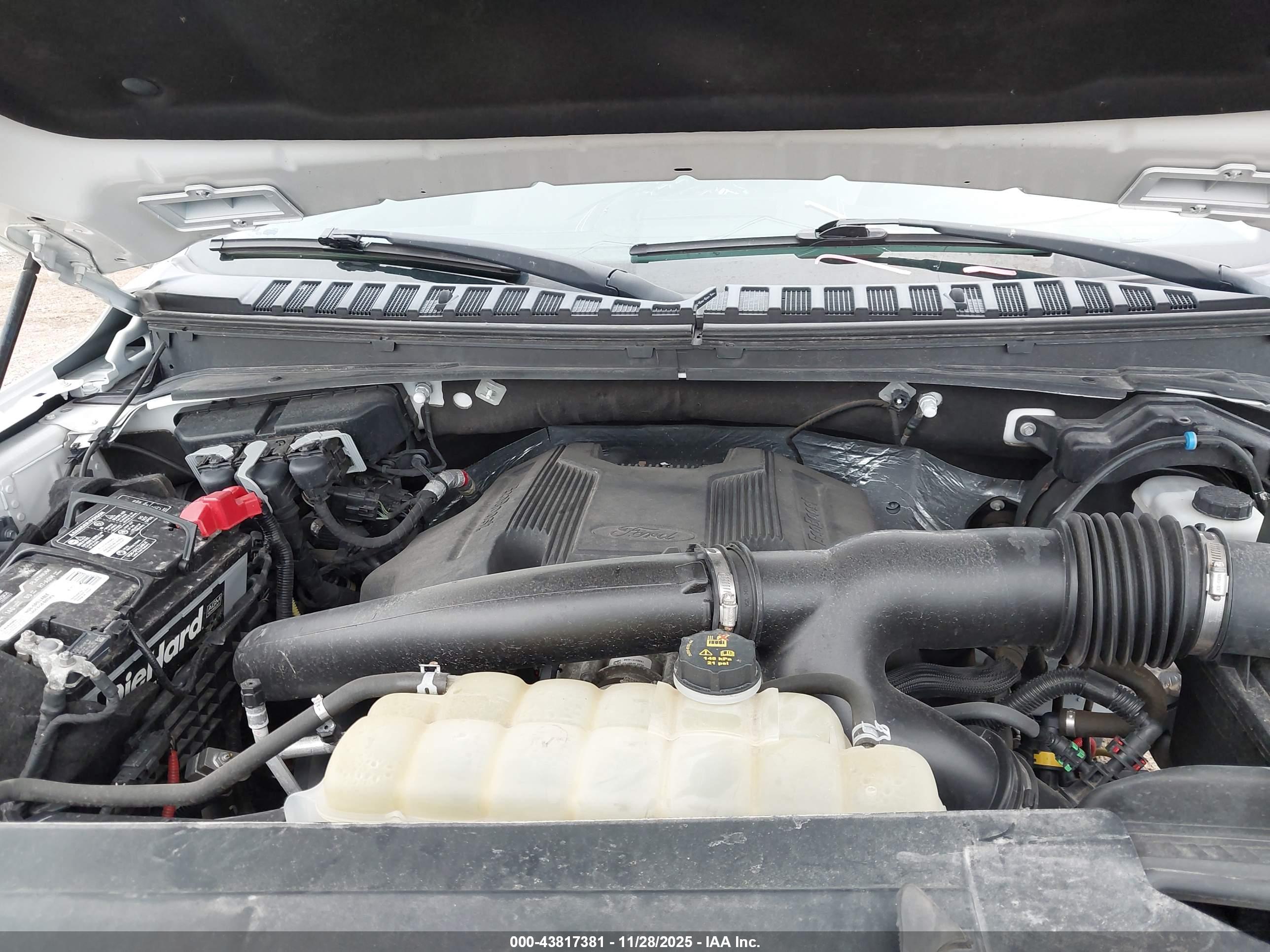 FORD EXPEDITION image 10