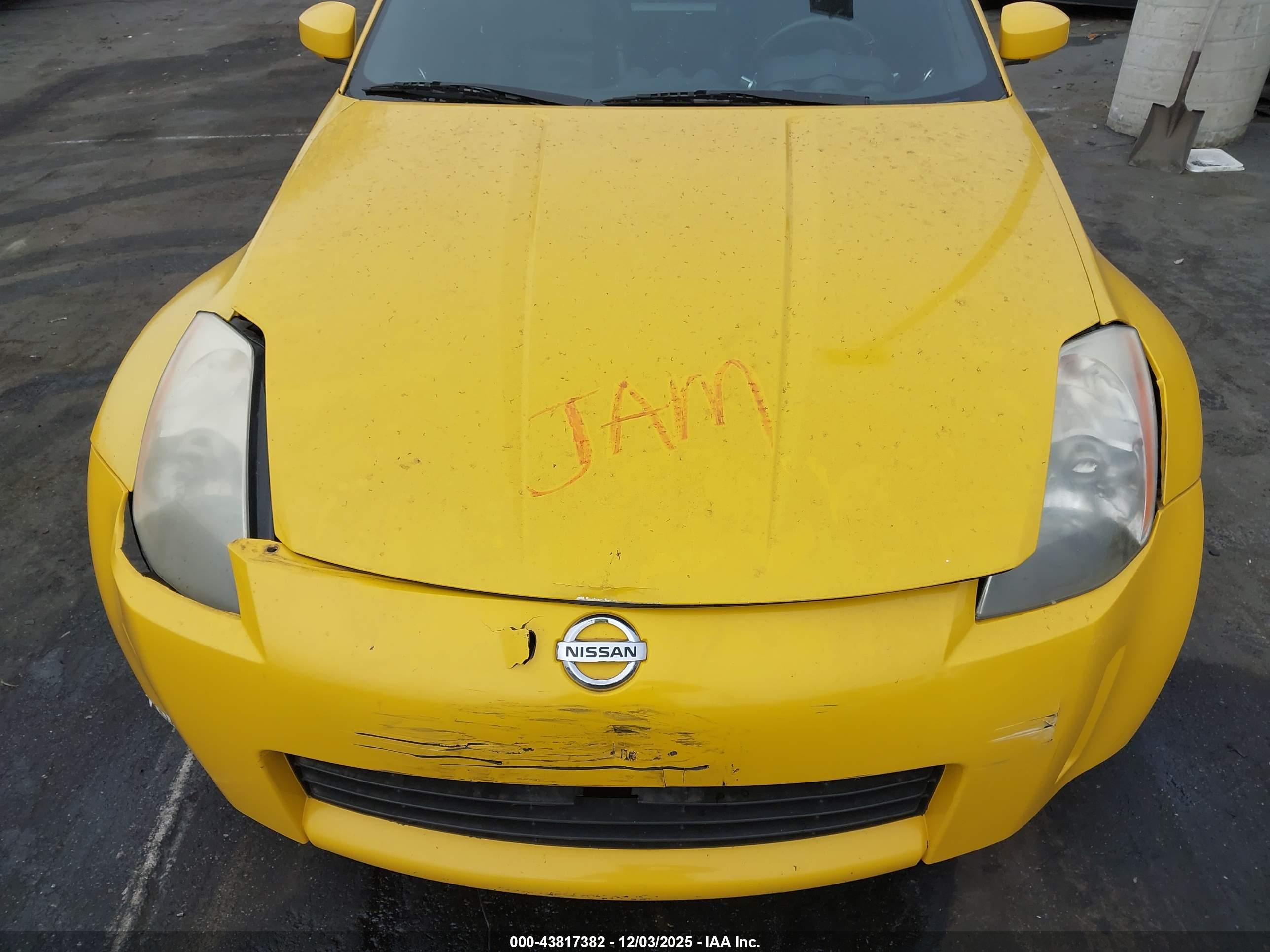 NISSAN 350Z image 10