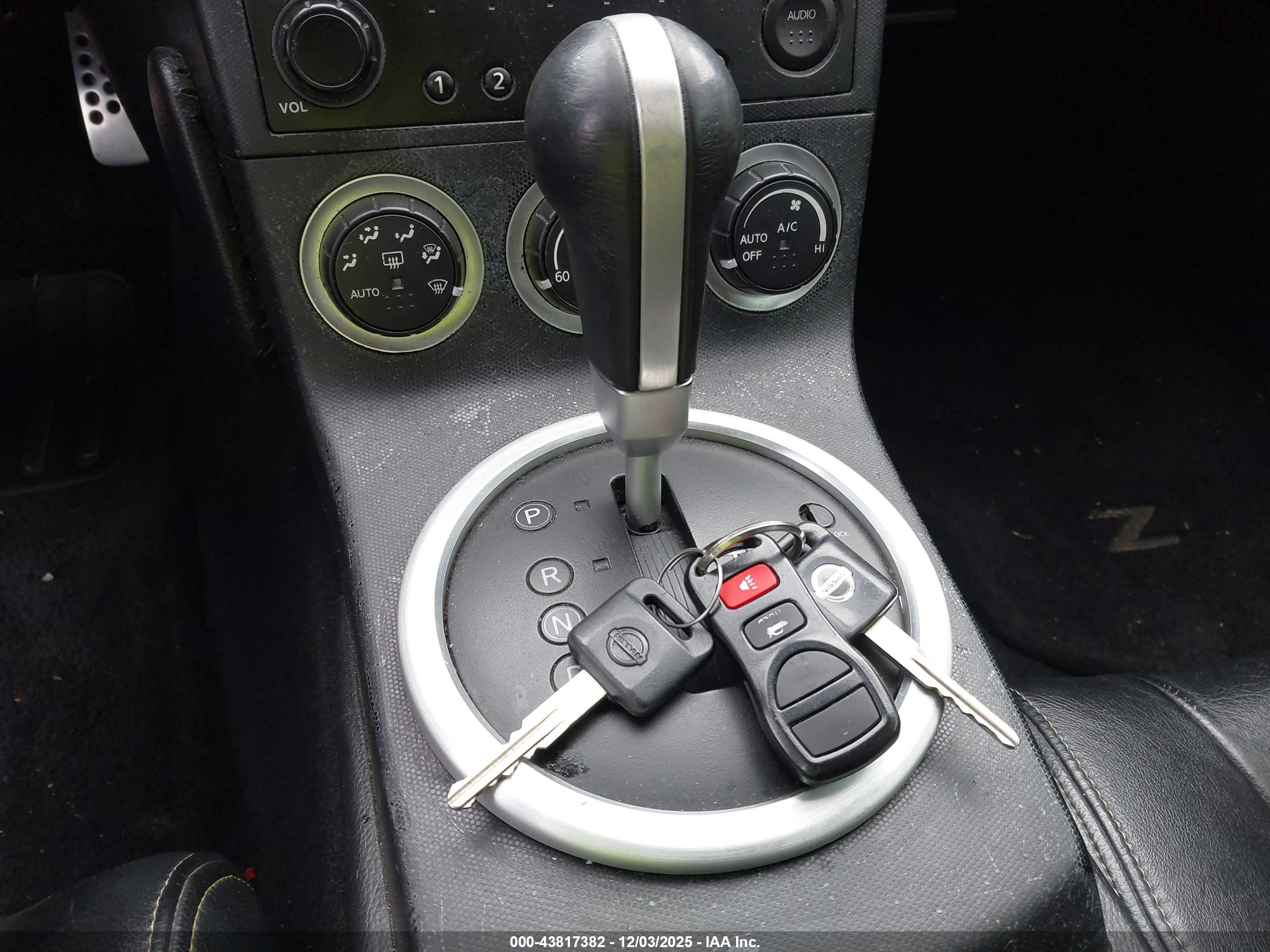 NISSAN 350Z image 11