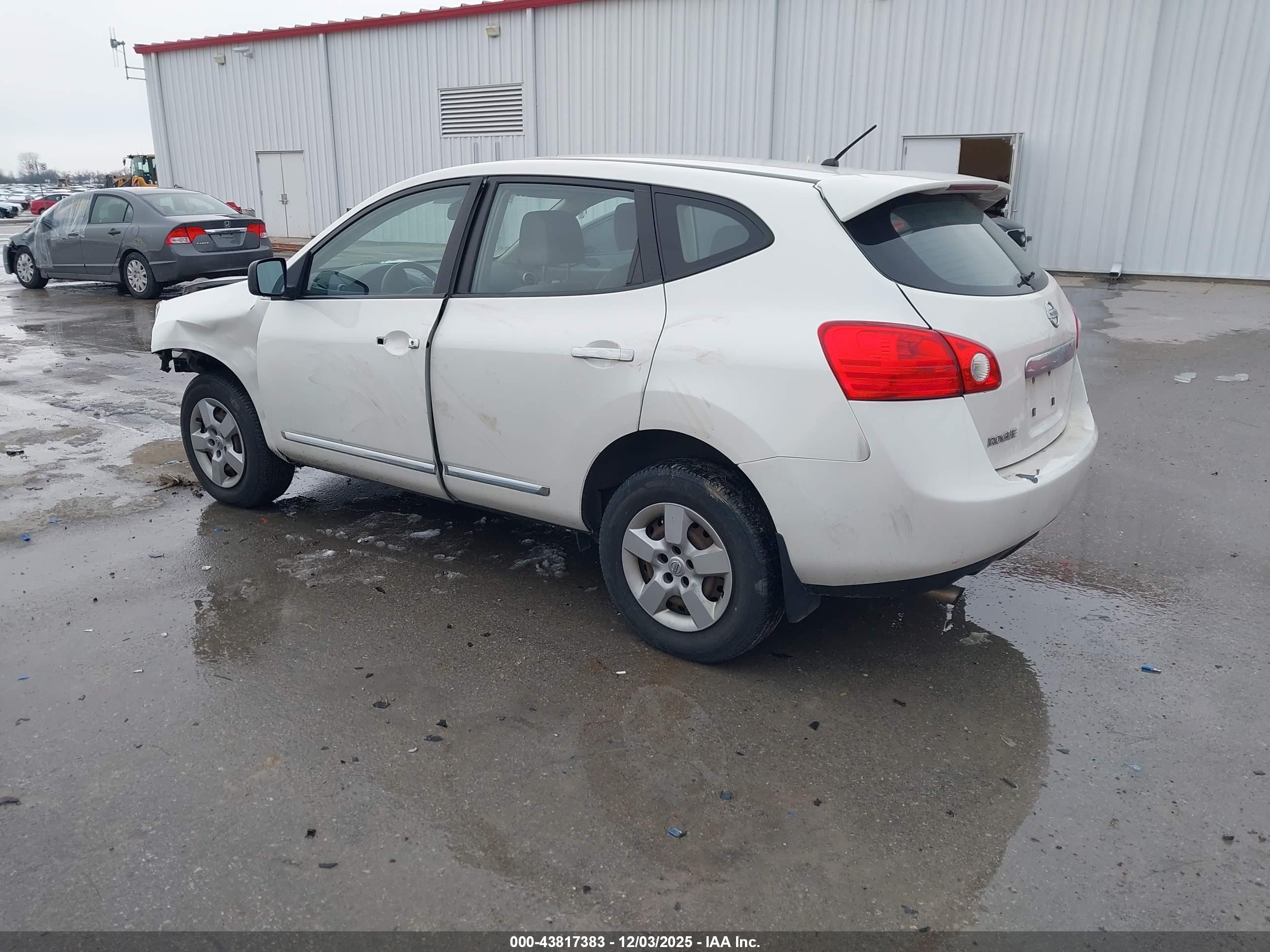 NISSAN ROGUE image 3
