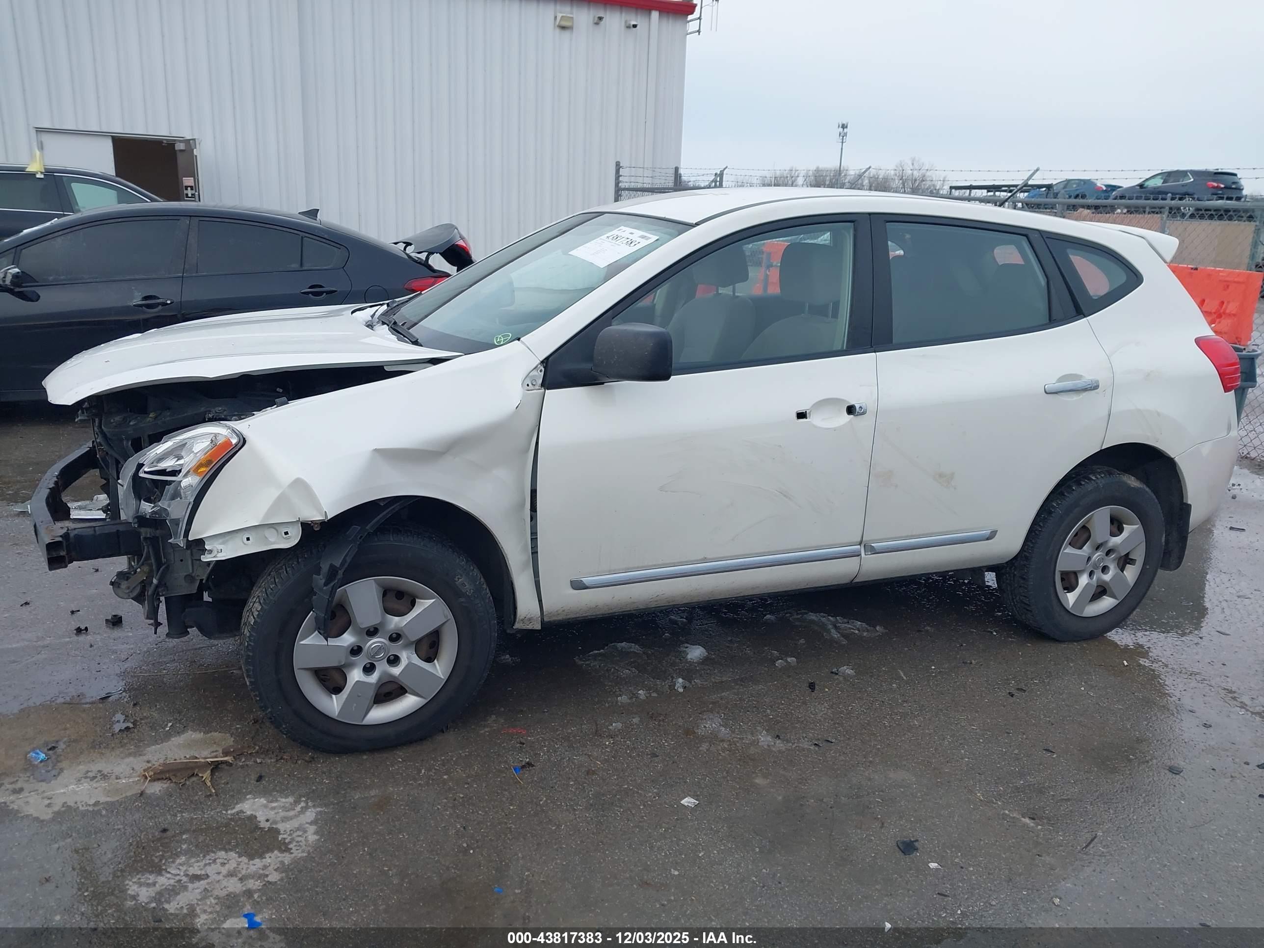 NISSAN ROGUE image 6