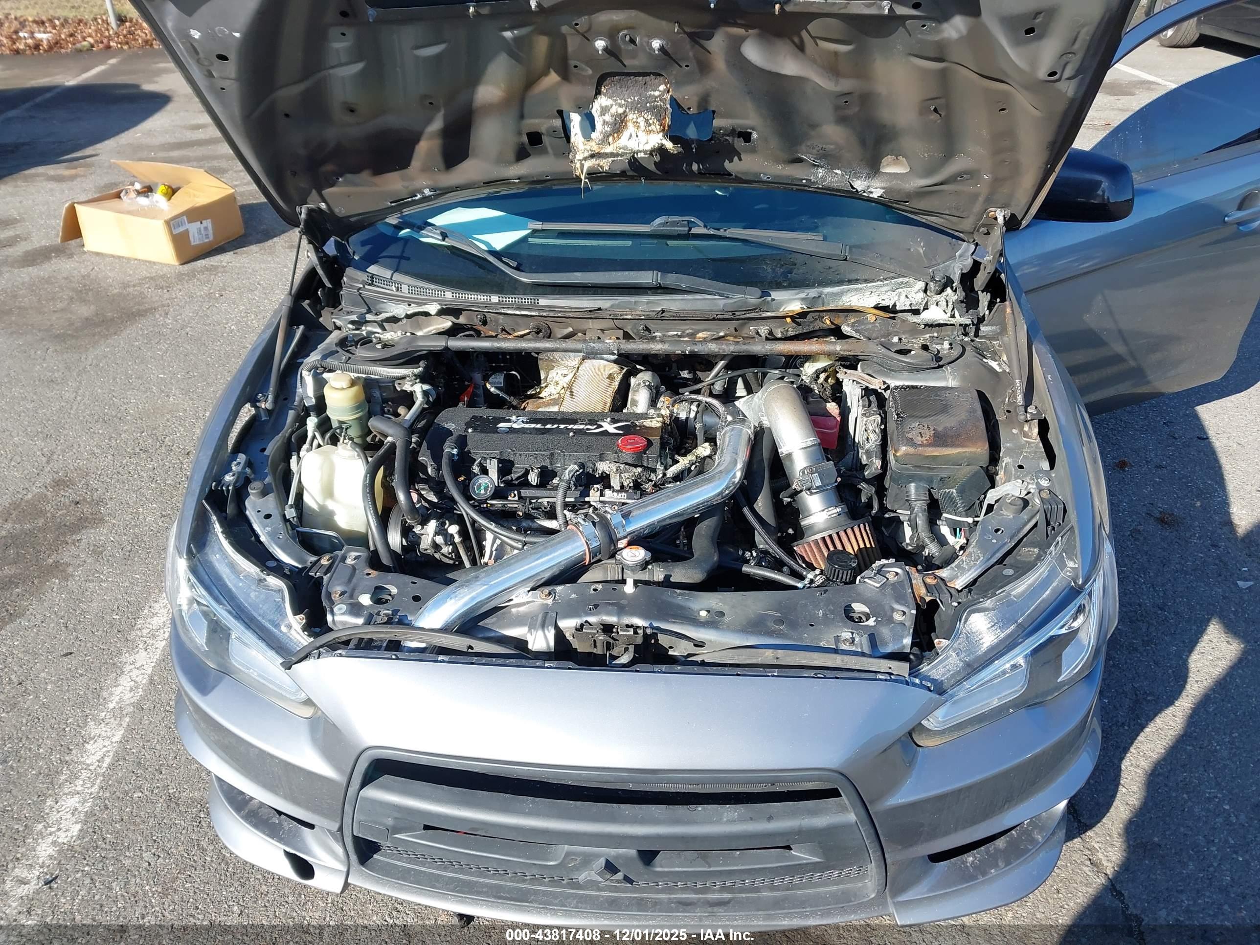MITSUBISHI LANCER image 10