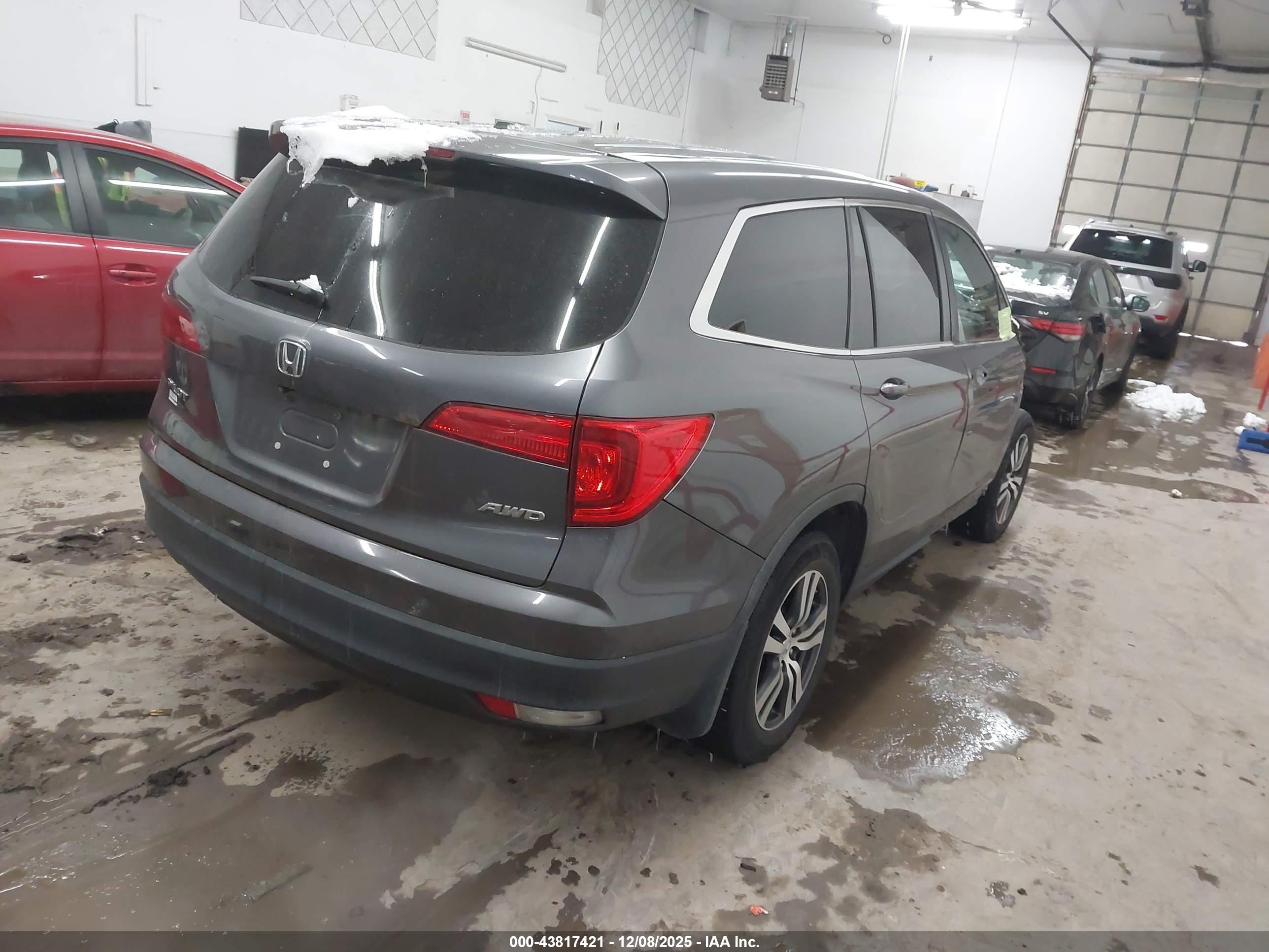 HONDA PILOT image 4