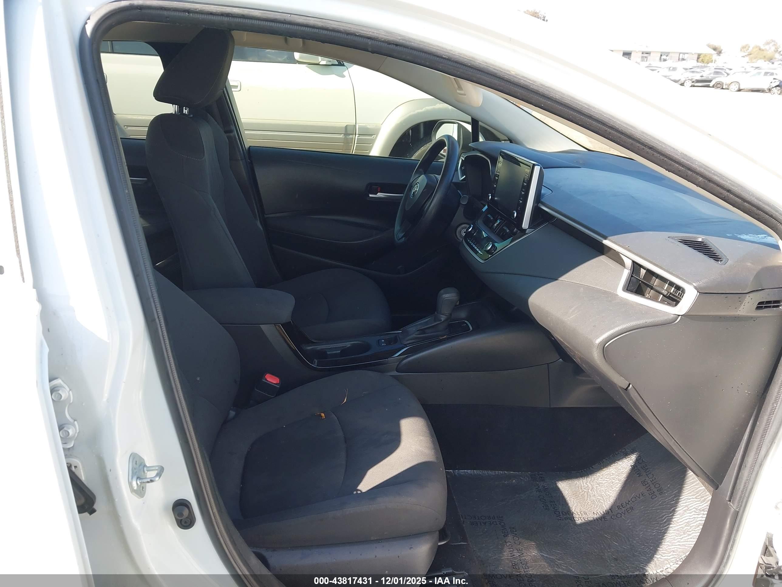 TOYOTA COROLLA image 5