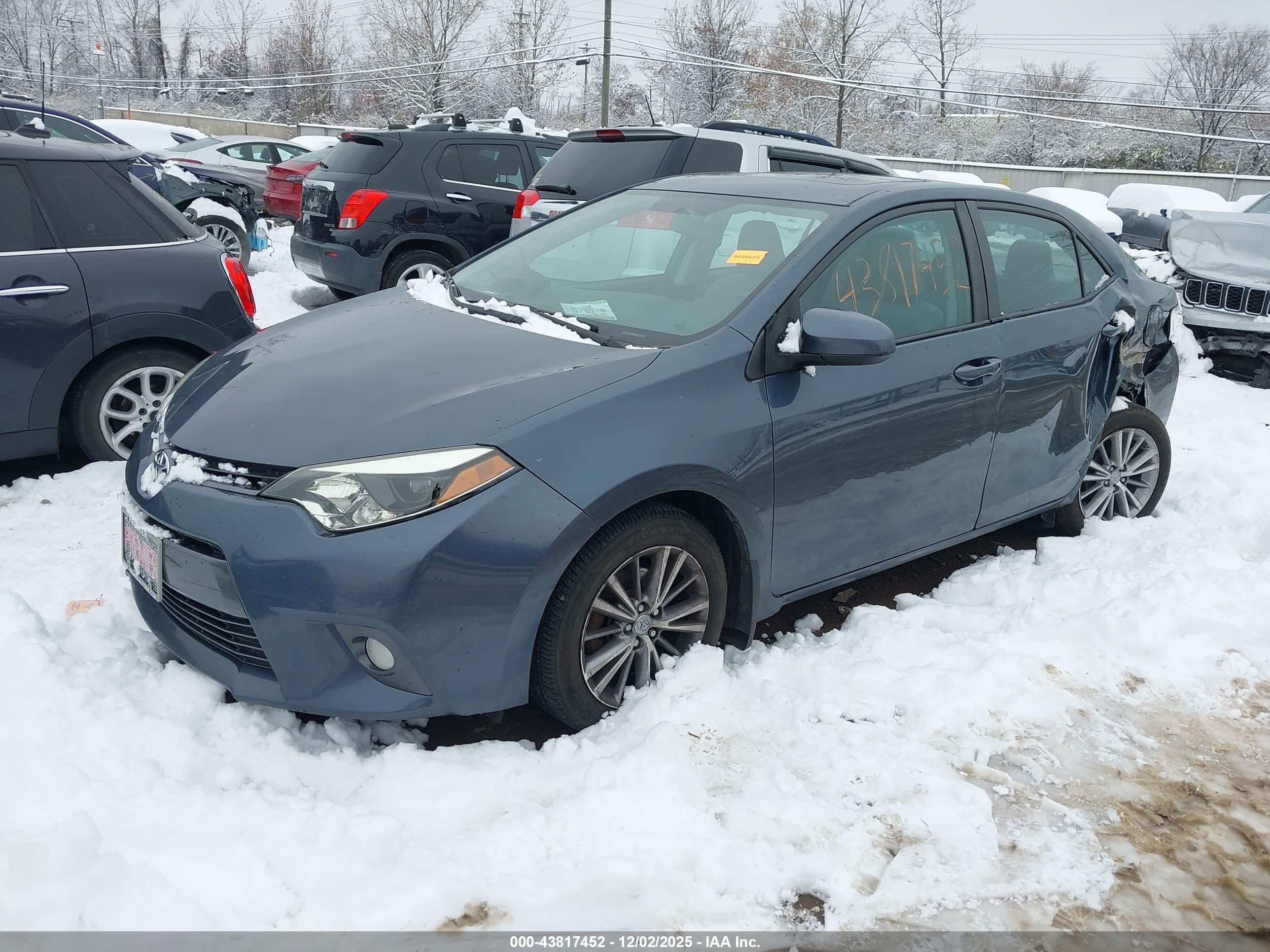 TOYOTA COROLLA image 2