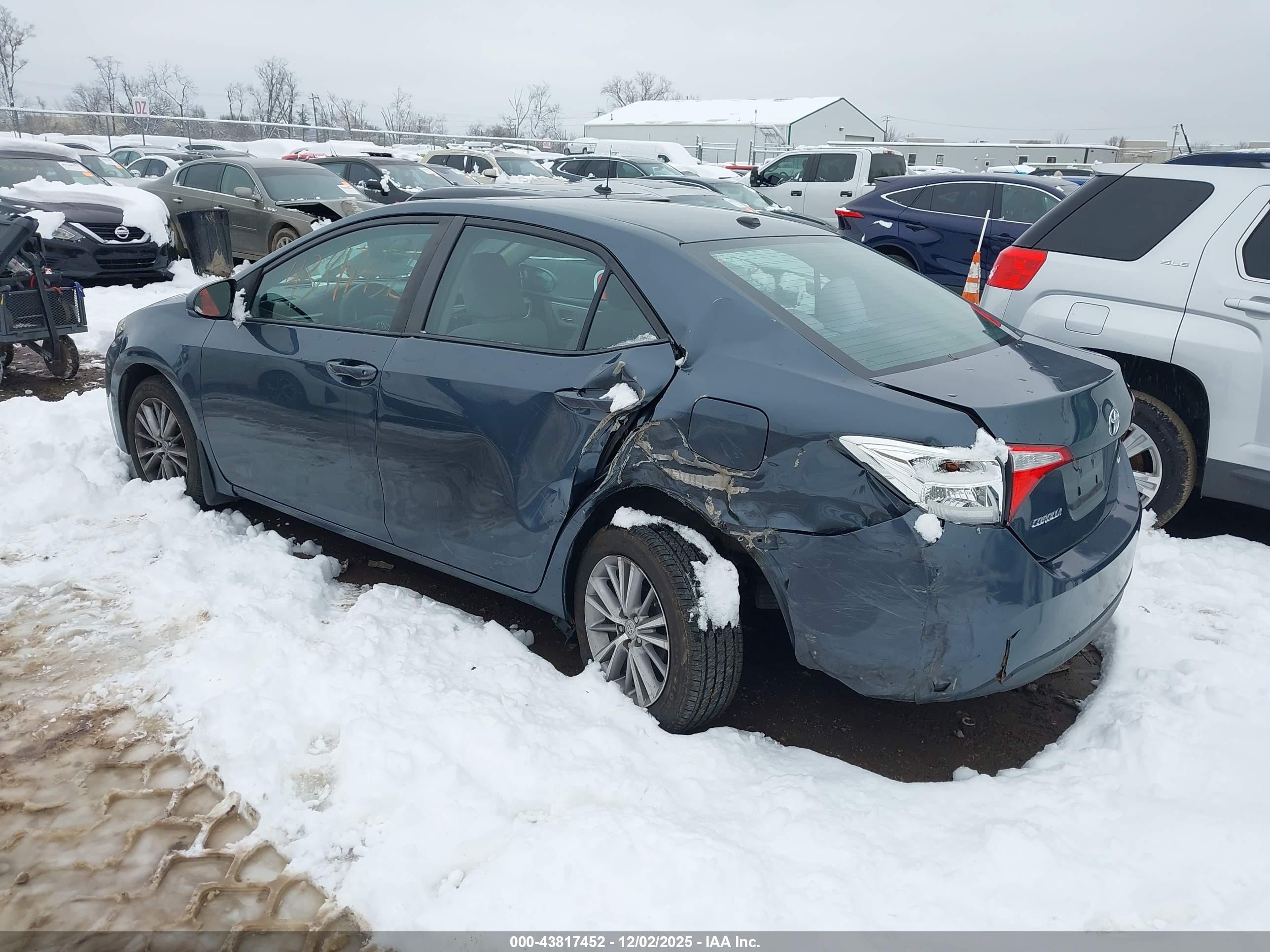 TOYOTA COROLLA image 3