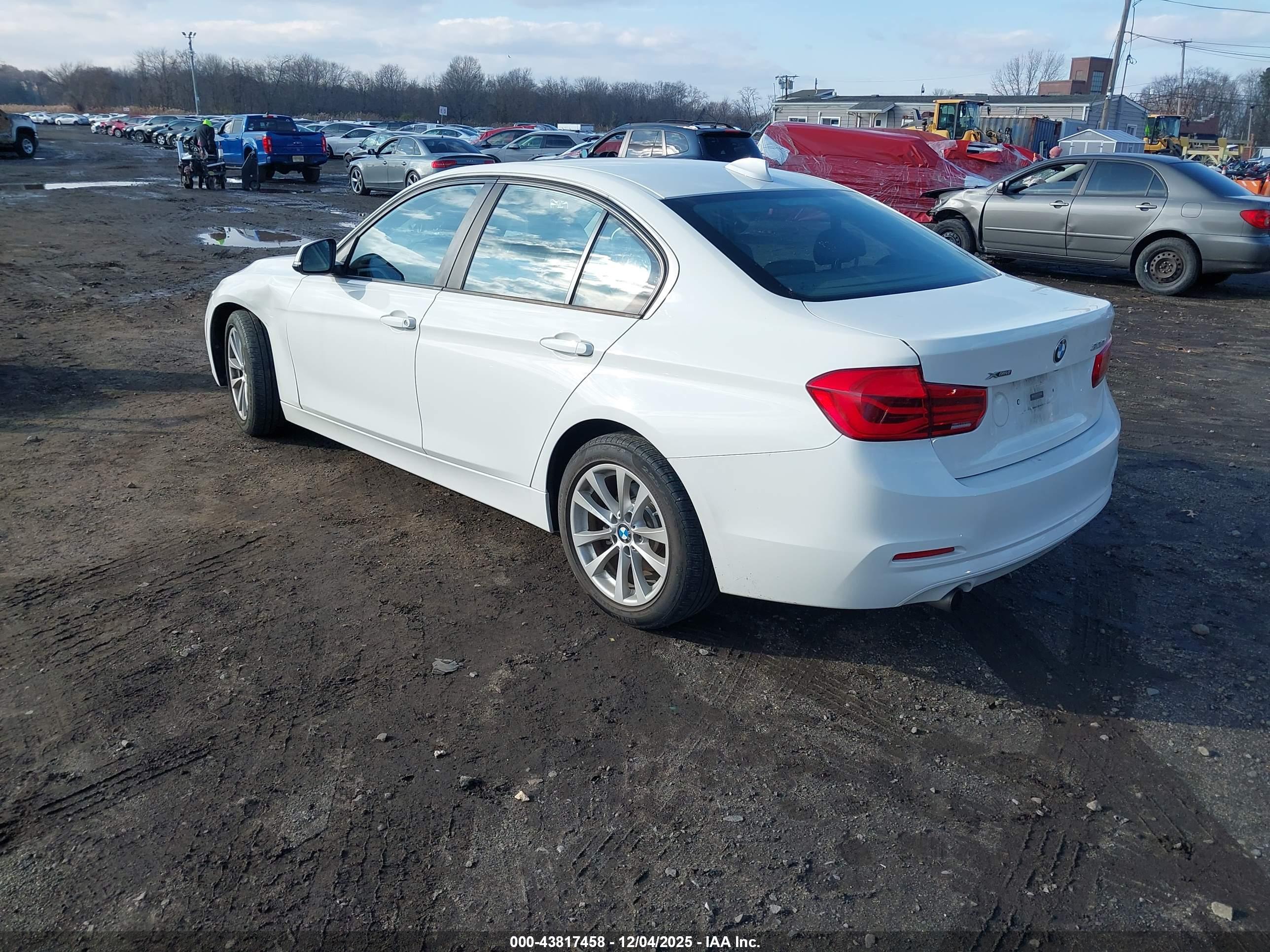 BMW 320I image 3
