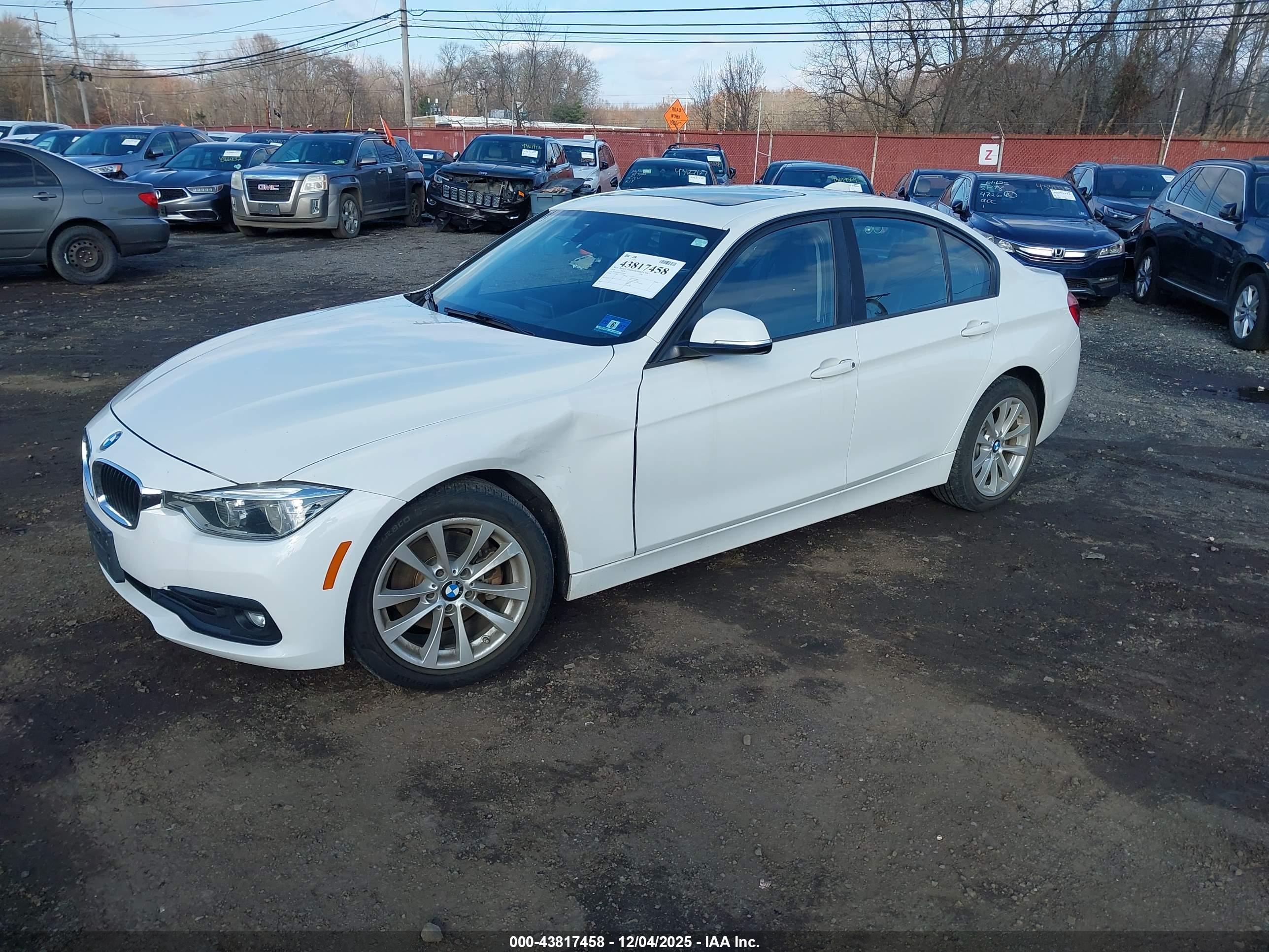BMW 320I image 6