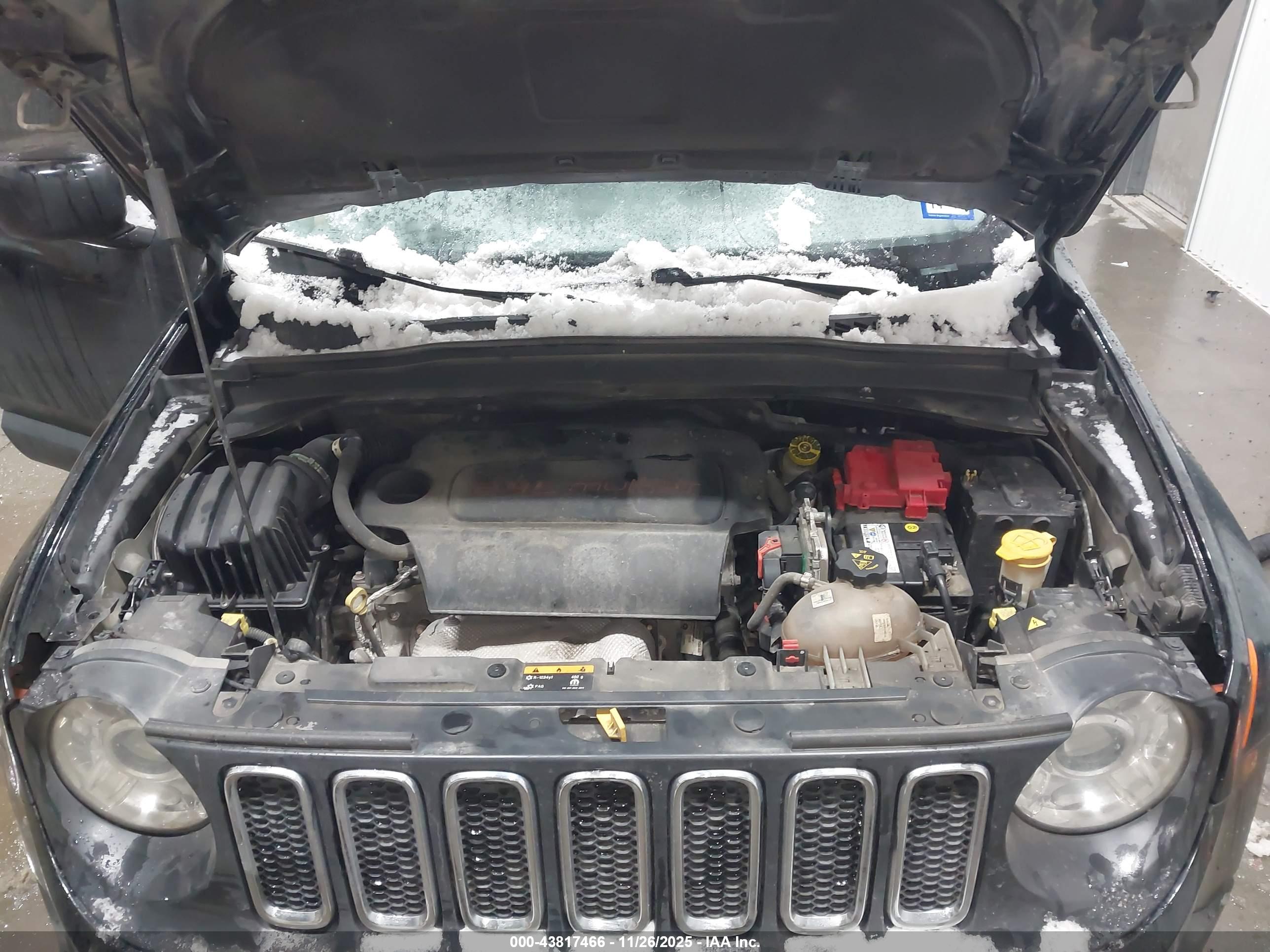 JEEP RENEGADE image 10