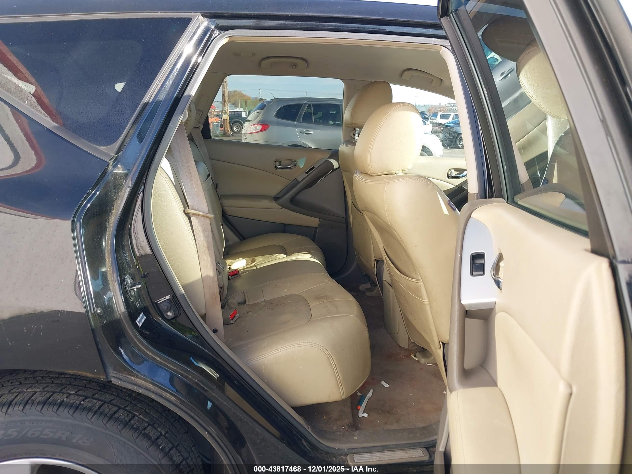 NISSAN MURANO image 8