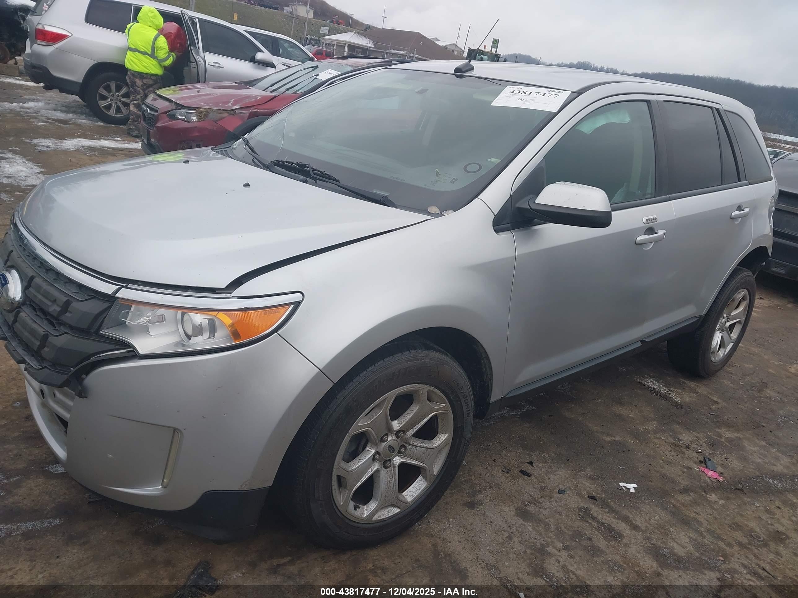 FORD EDGE image 2