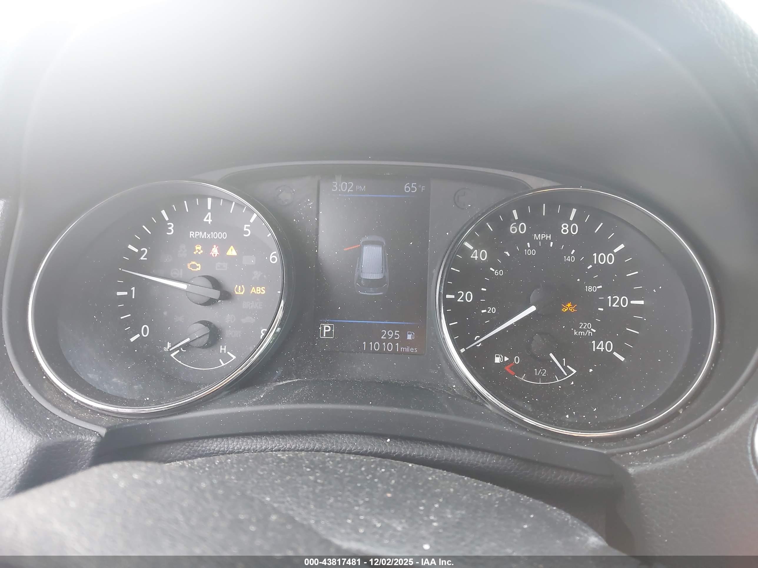 NISSAN ROGUE image 7