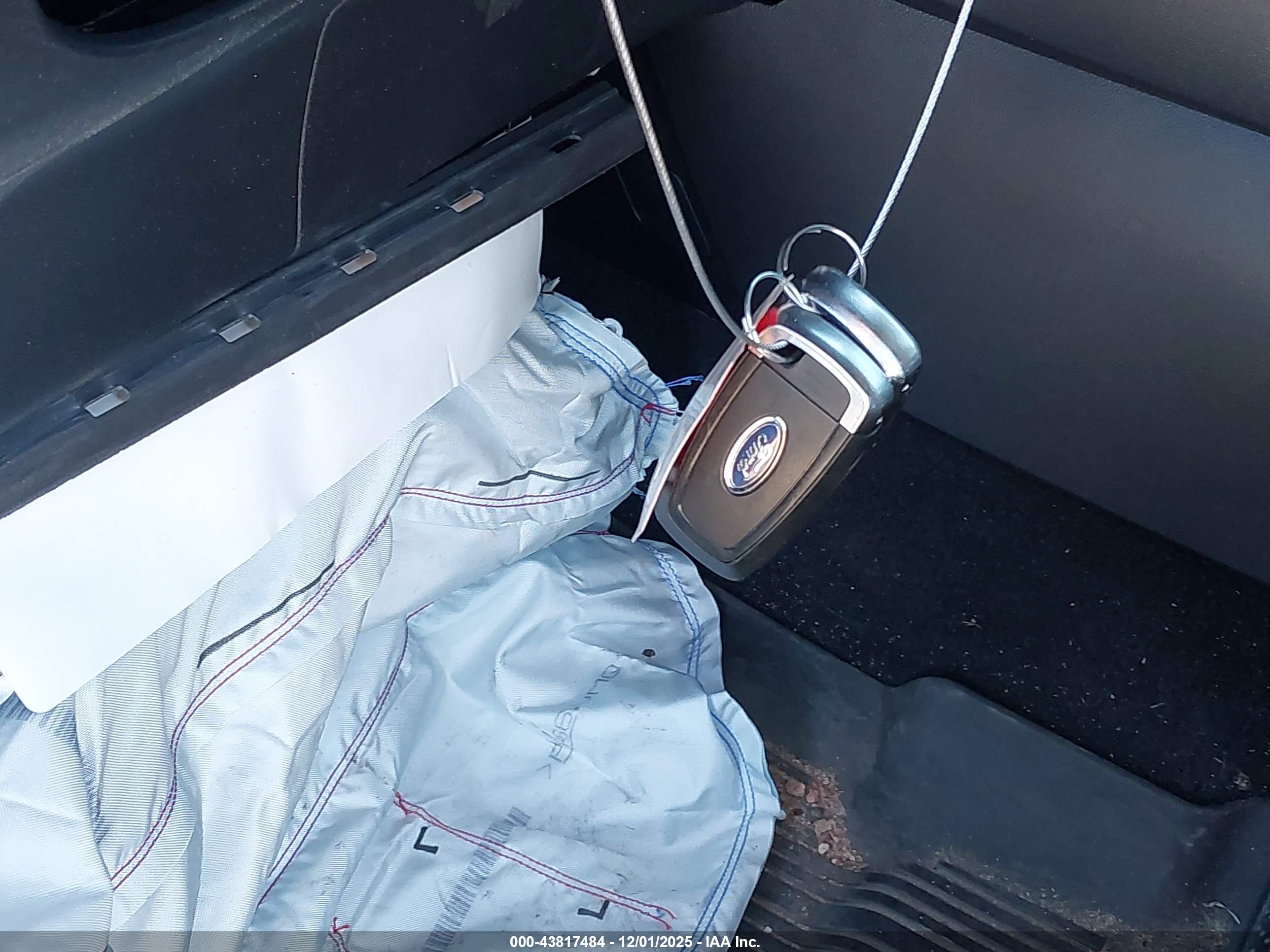 FORD ESCAPE image 11