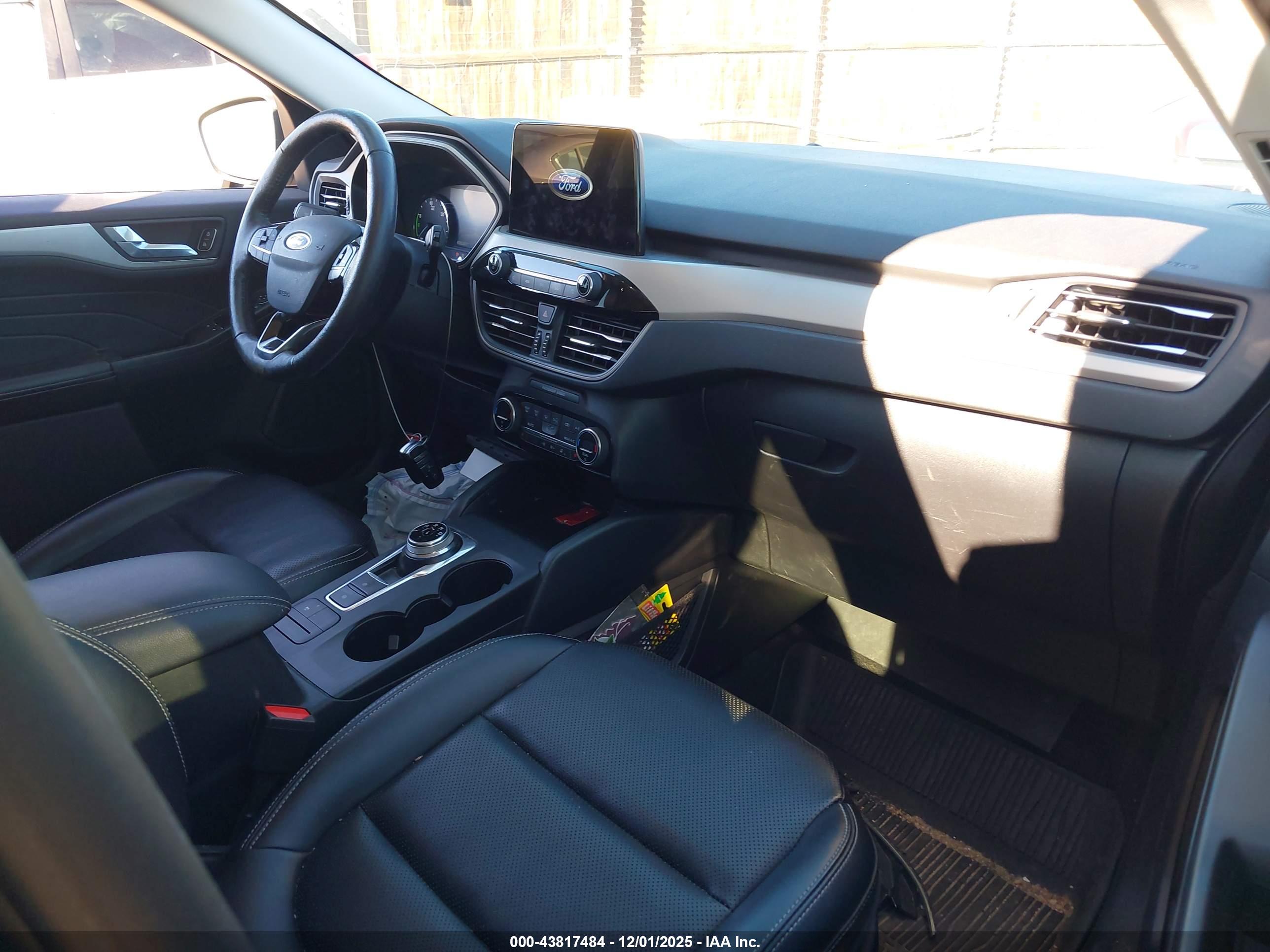 FORD ESCAPE image 5