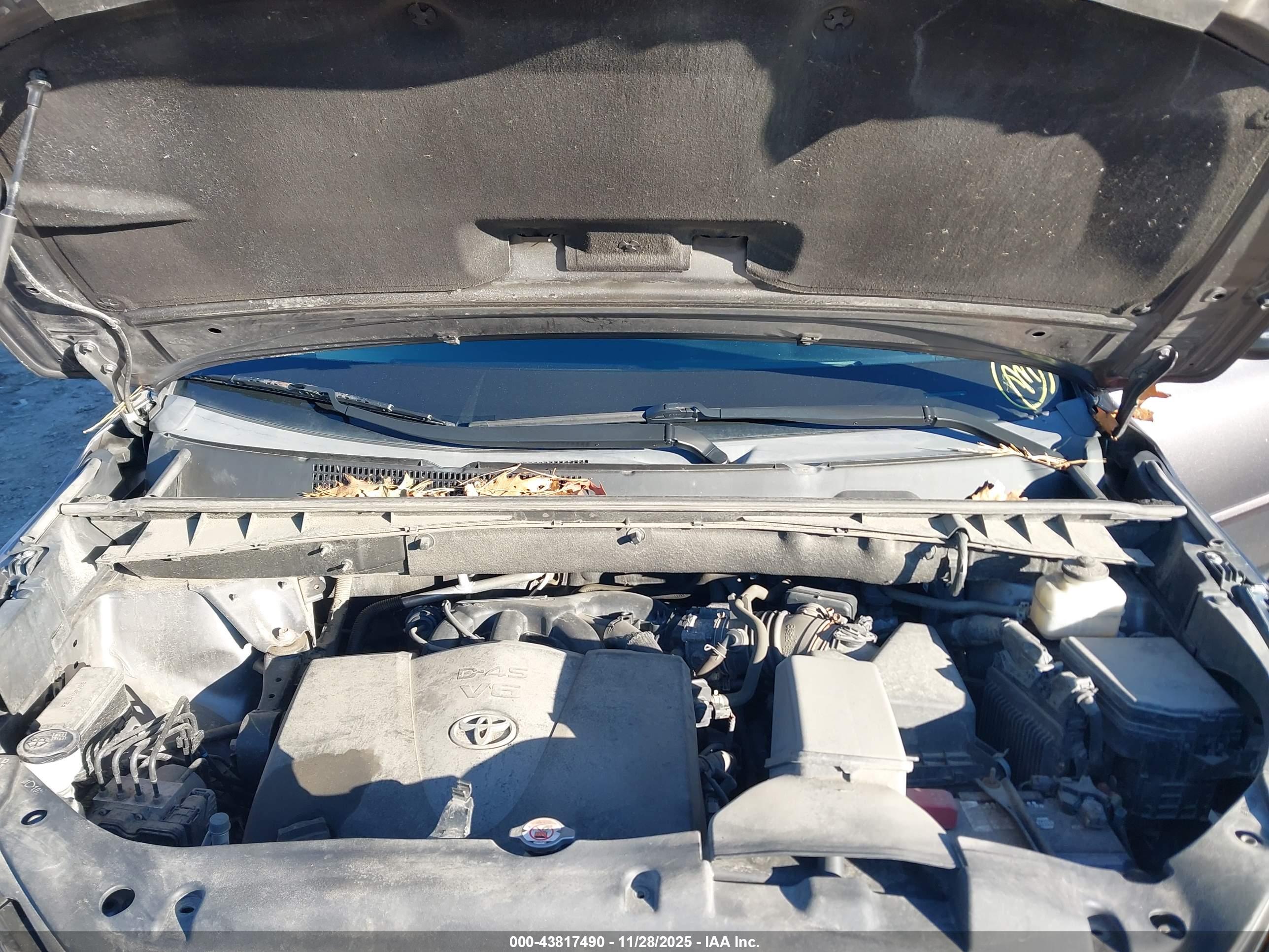 TOYOTA HIGHLANDER image 10