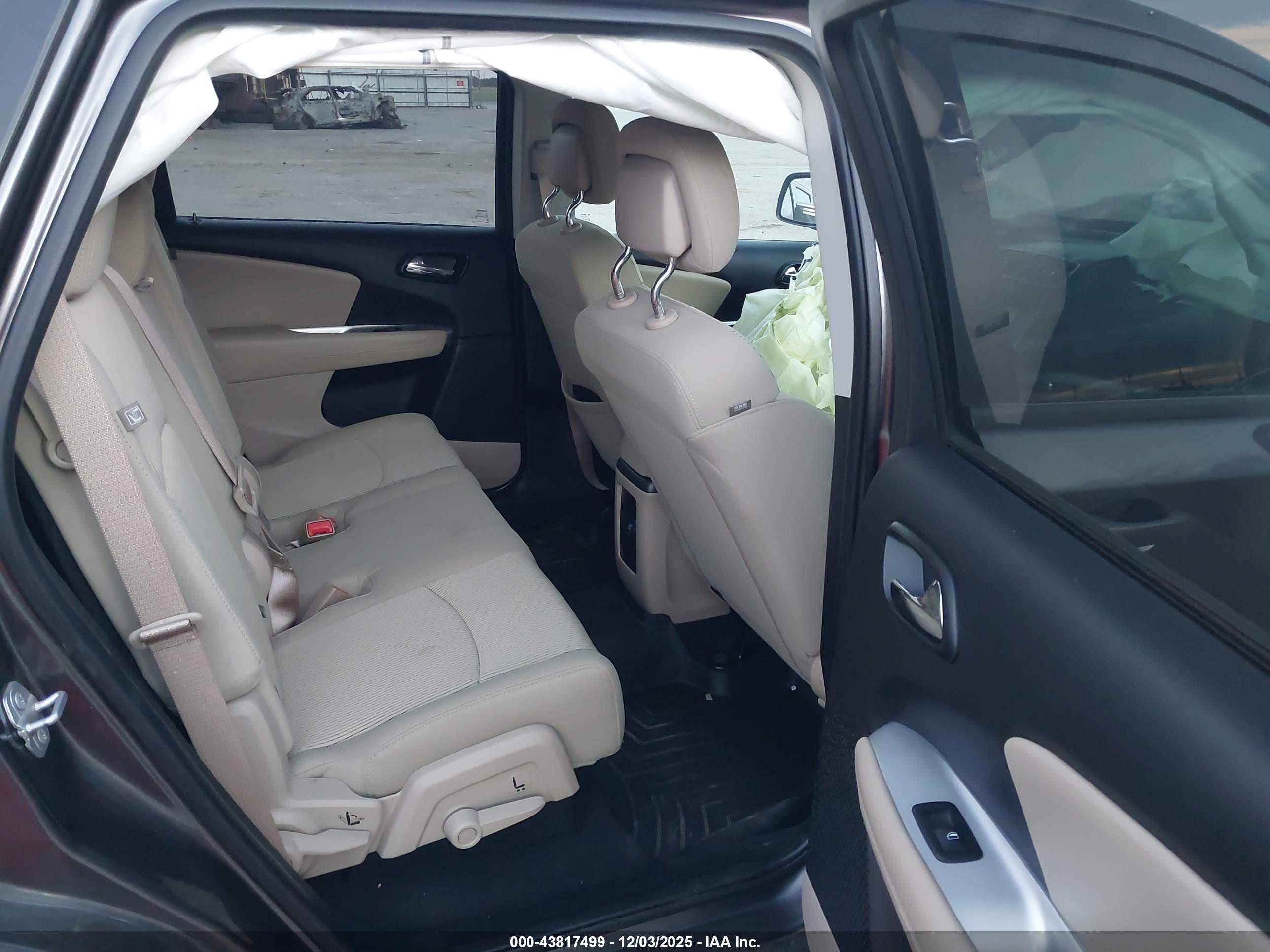DODGE JOURNEY image 8