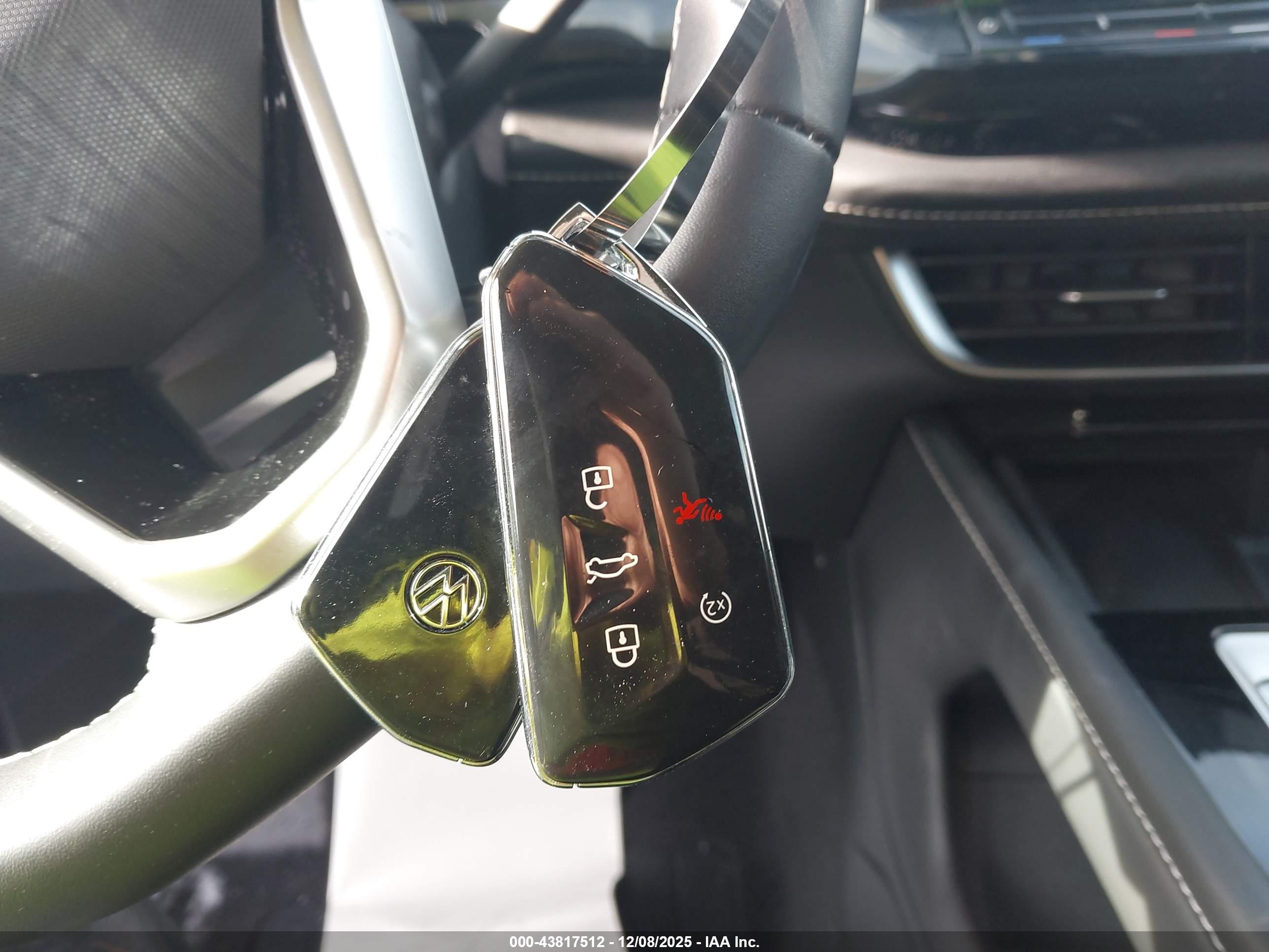 VOLKSWAGEN ATLAS image 11