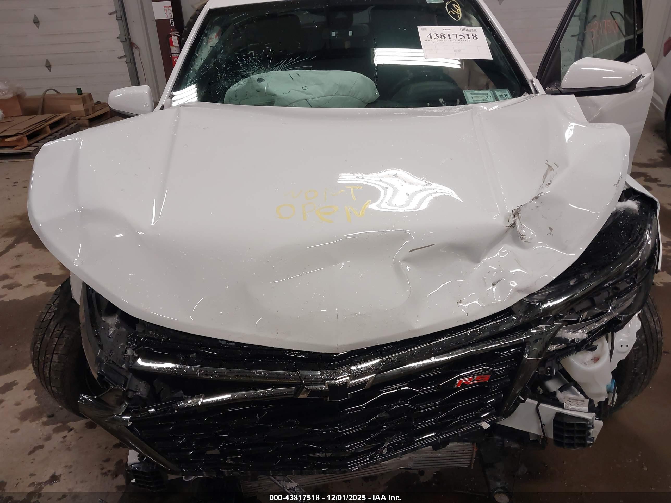 CHEVROLET EQUINOX image 10