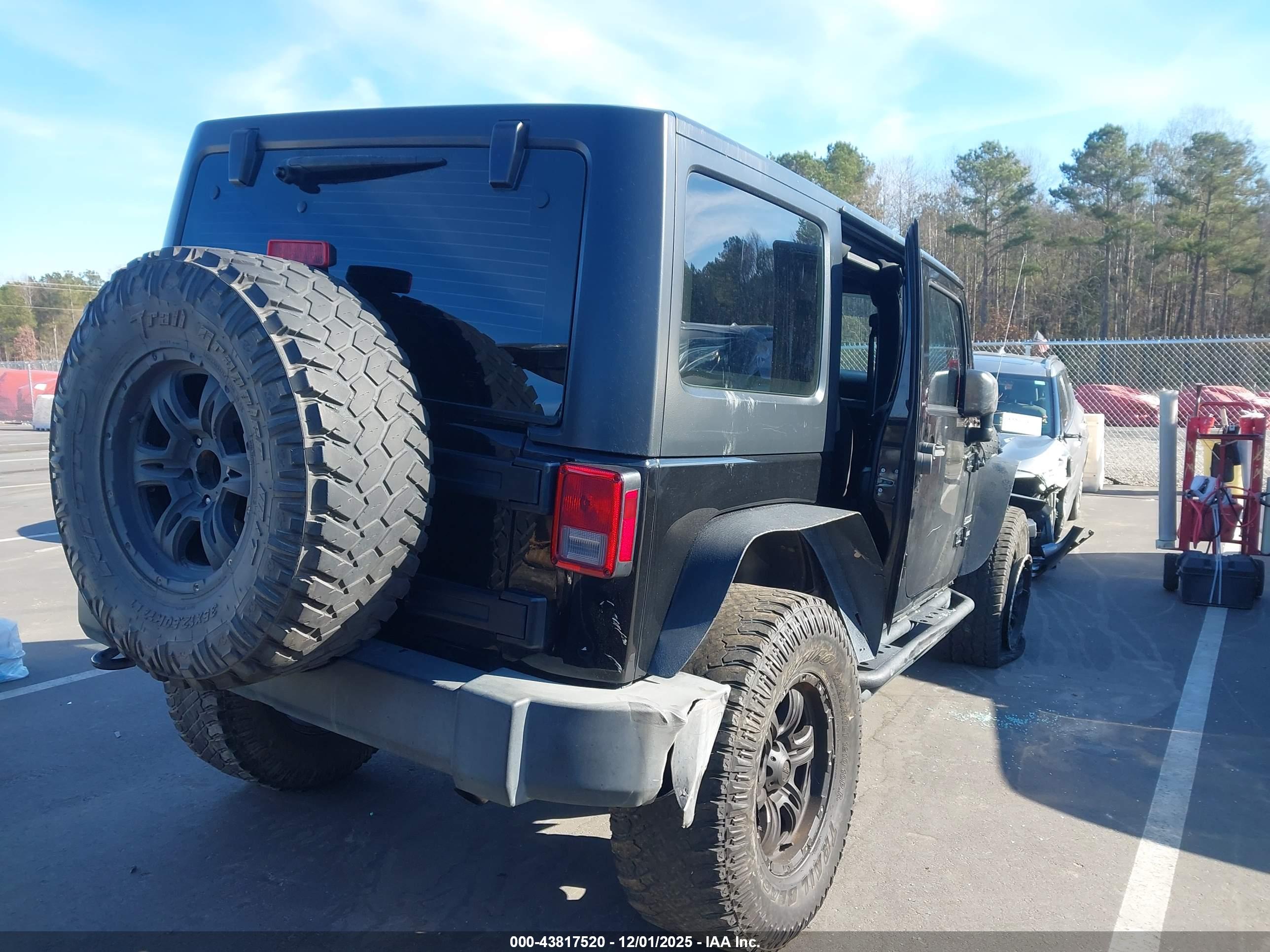 JEEP WRANGLER image 4