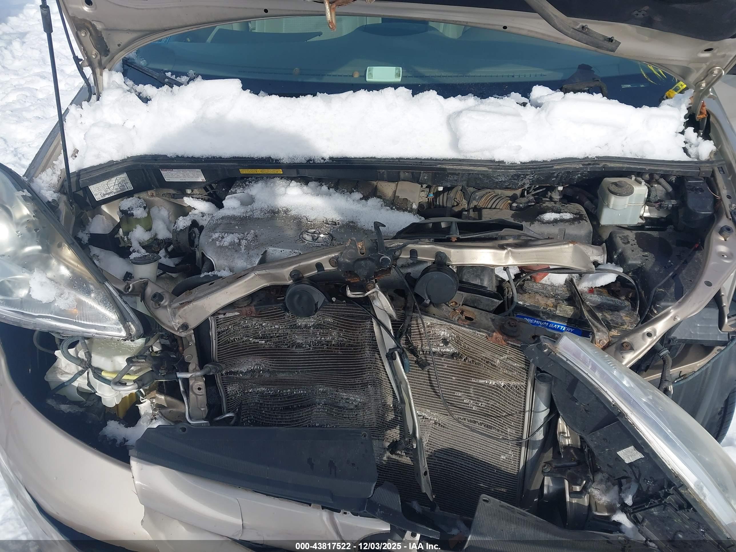 TOYOTA SIENNA image 10