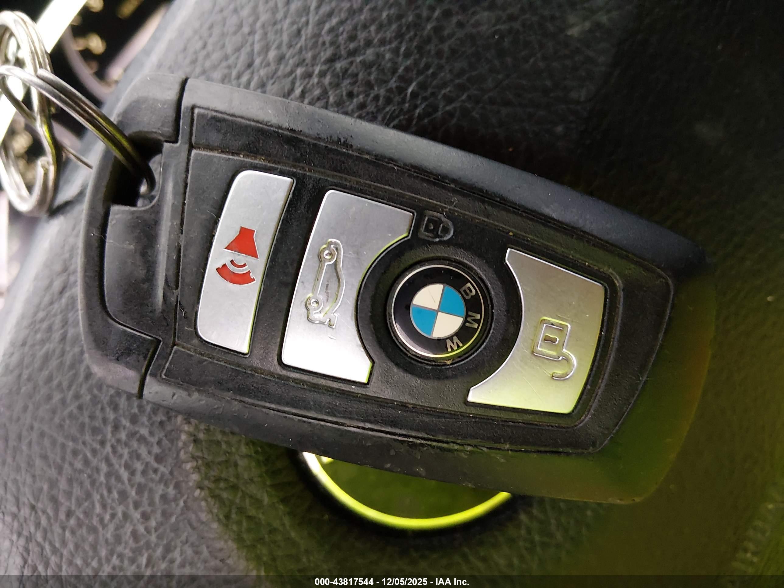 BMW 528I image 11