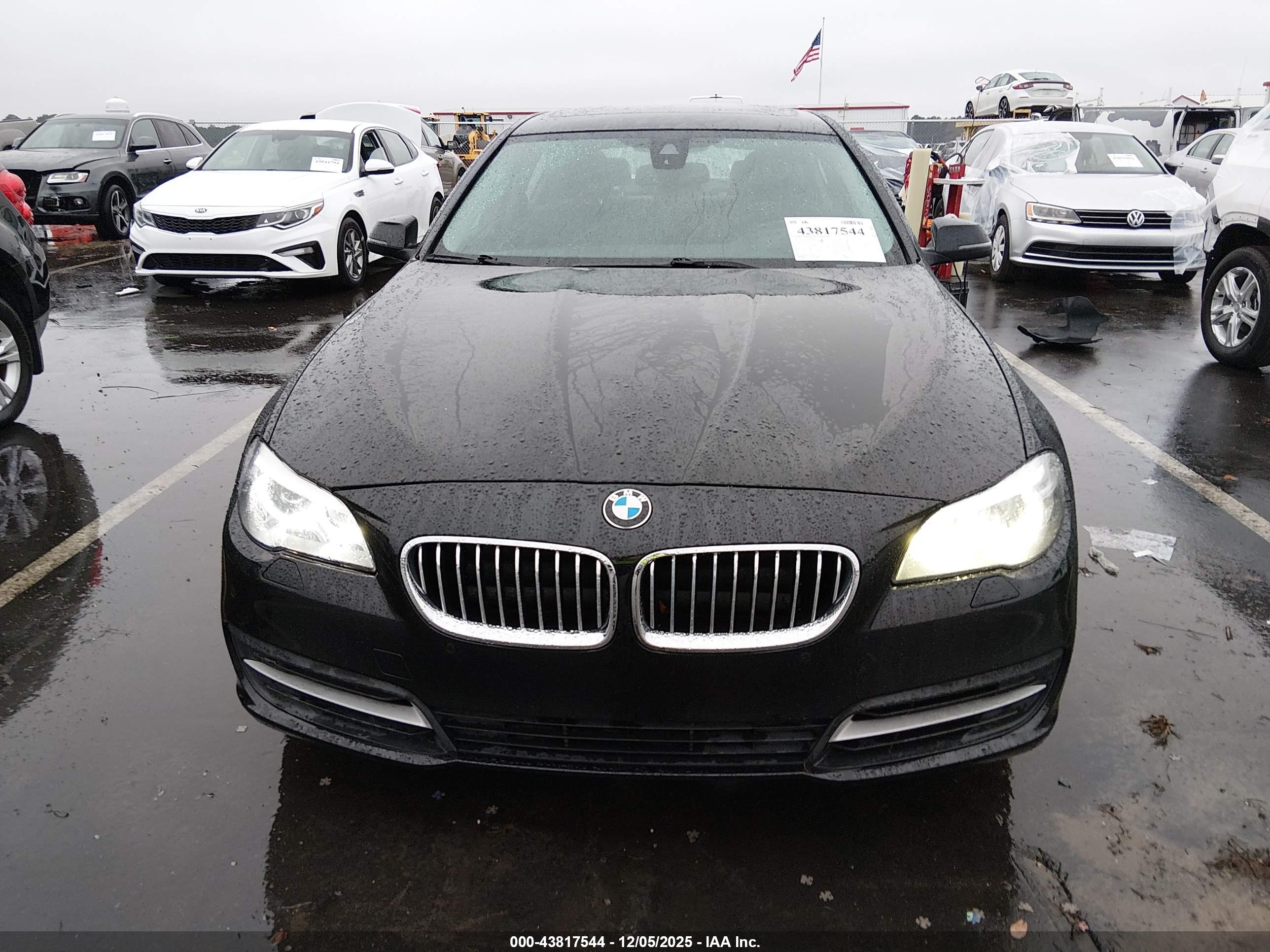BMW 528I image 6