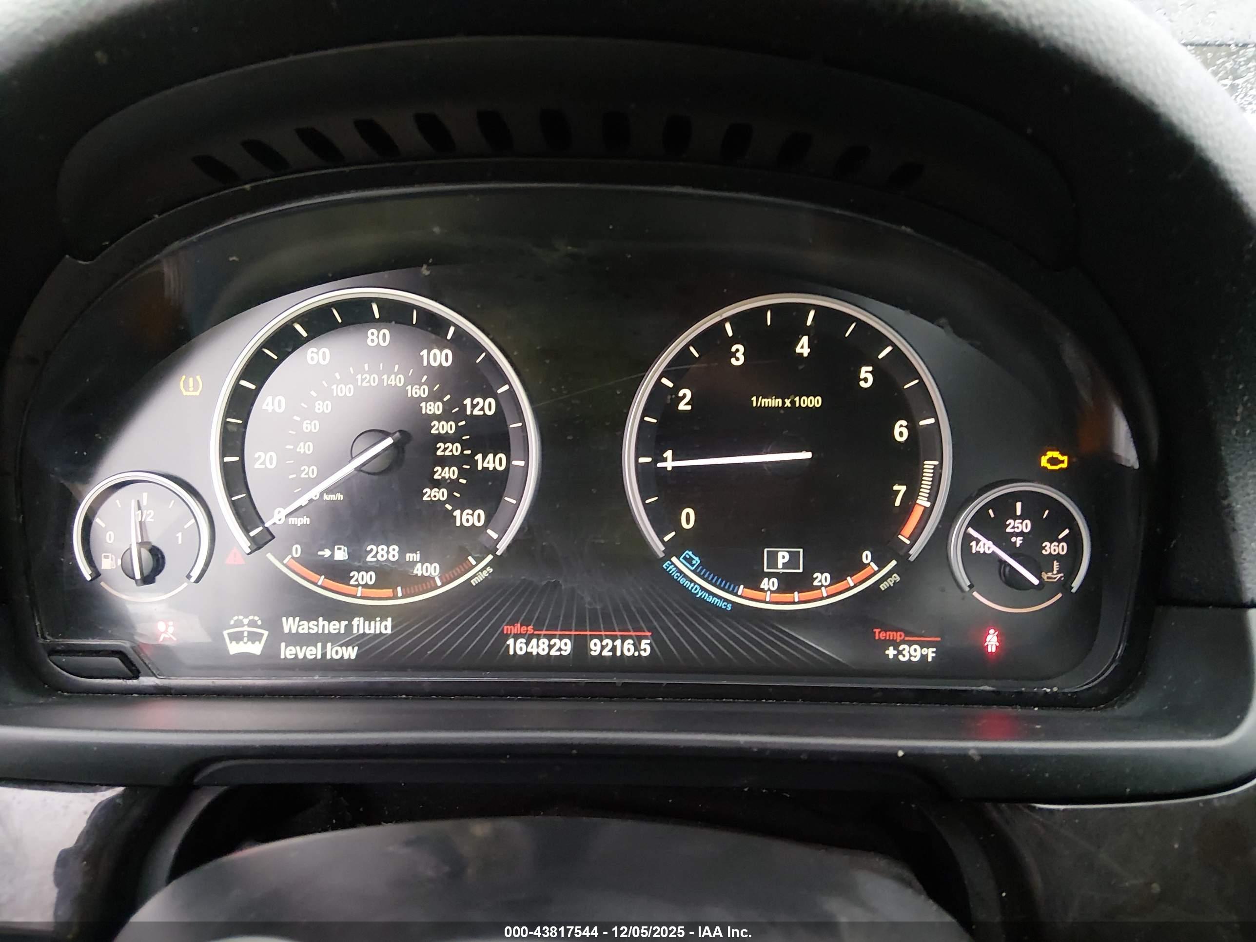 BMW 528I image 7