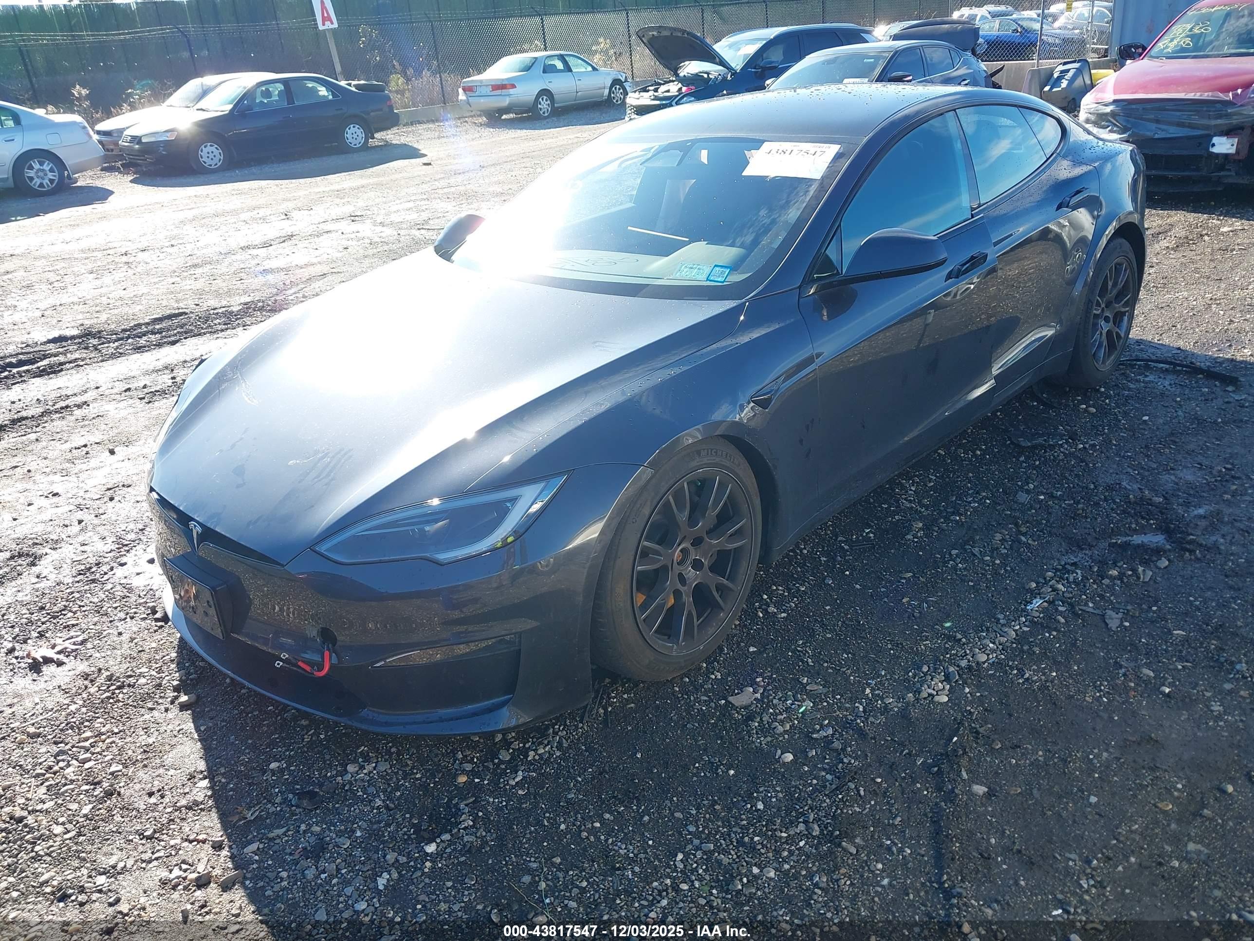 TESLA MODEL image 2