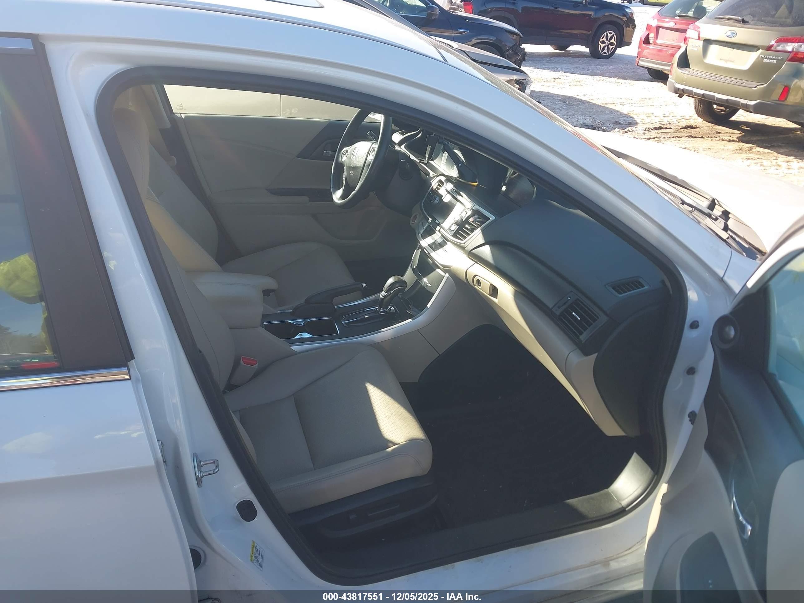 HONDA ACCORD image 5