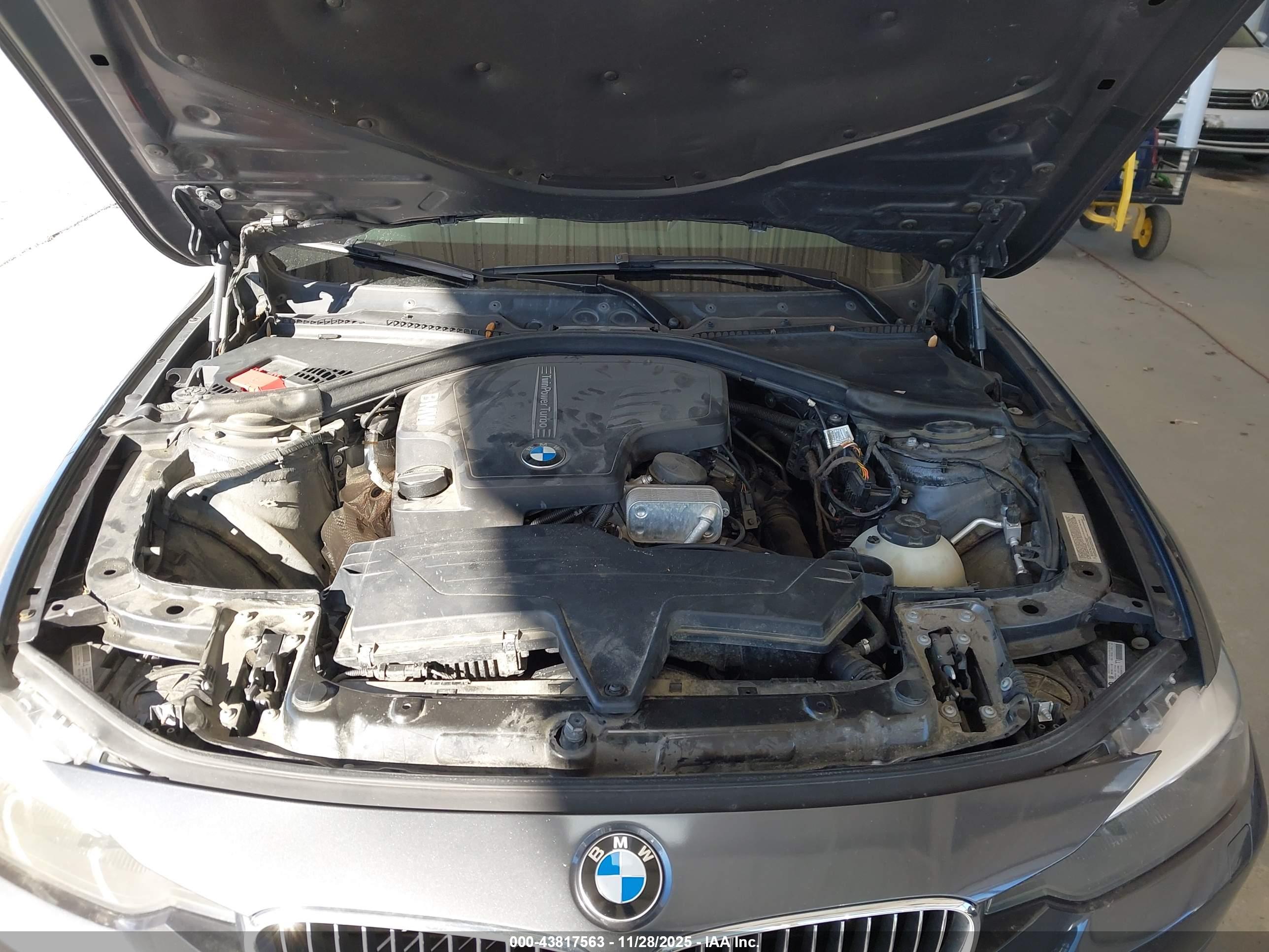 BMW 328I image 10