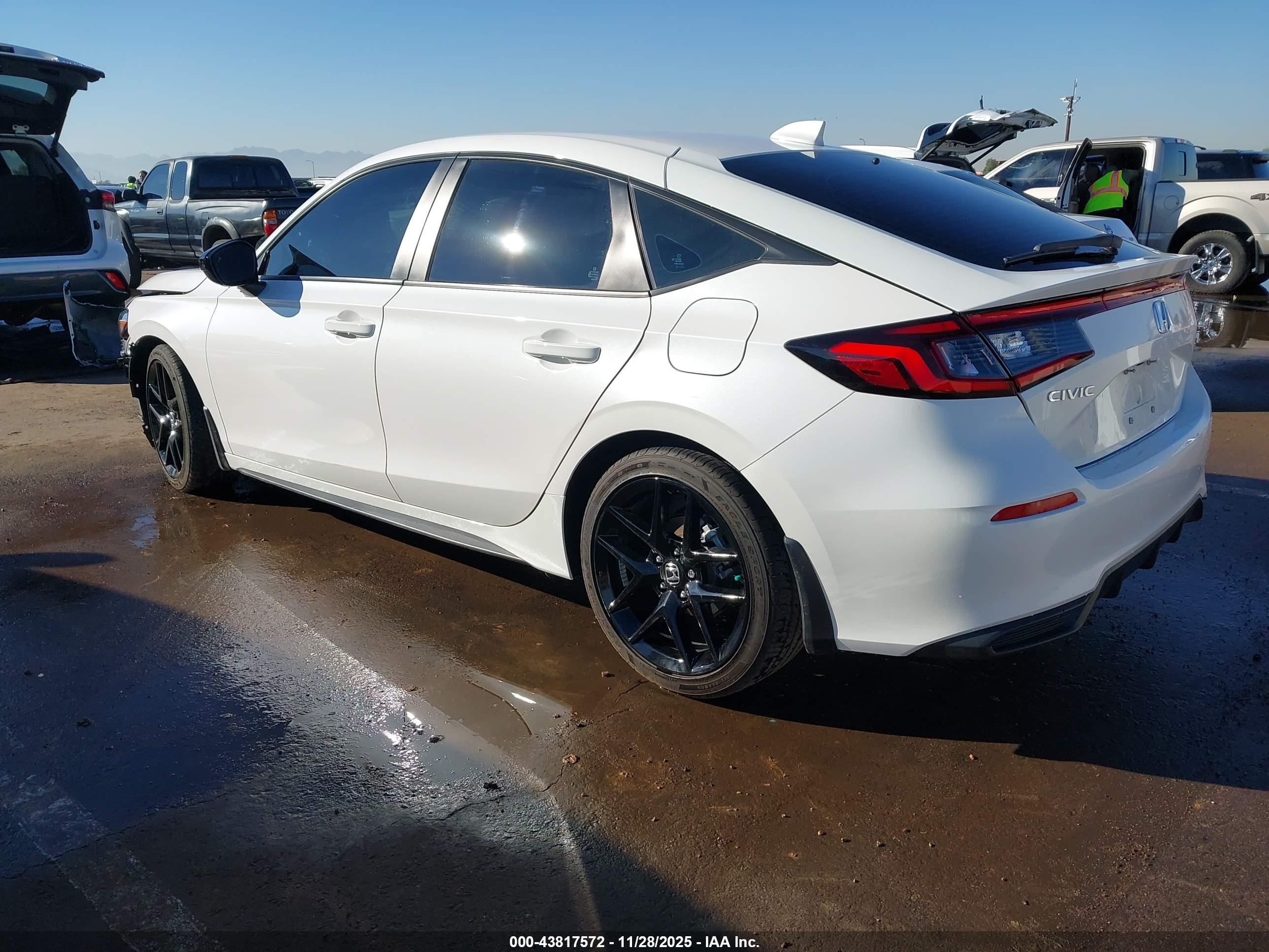 HONDA CIVIC image 3