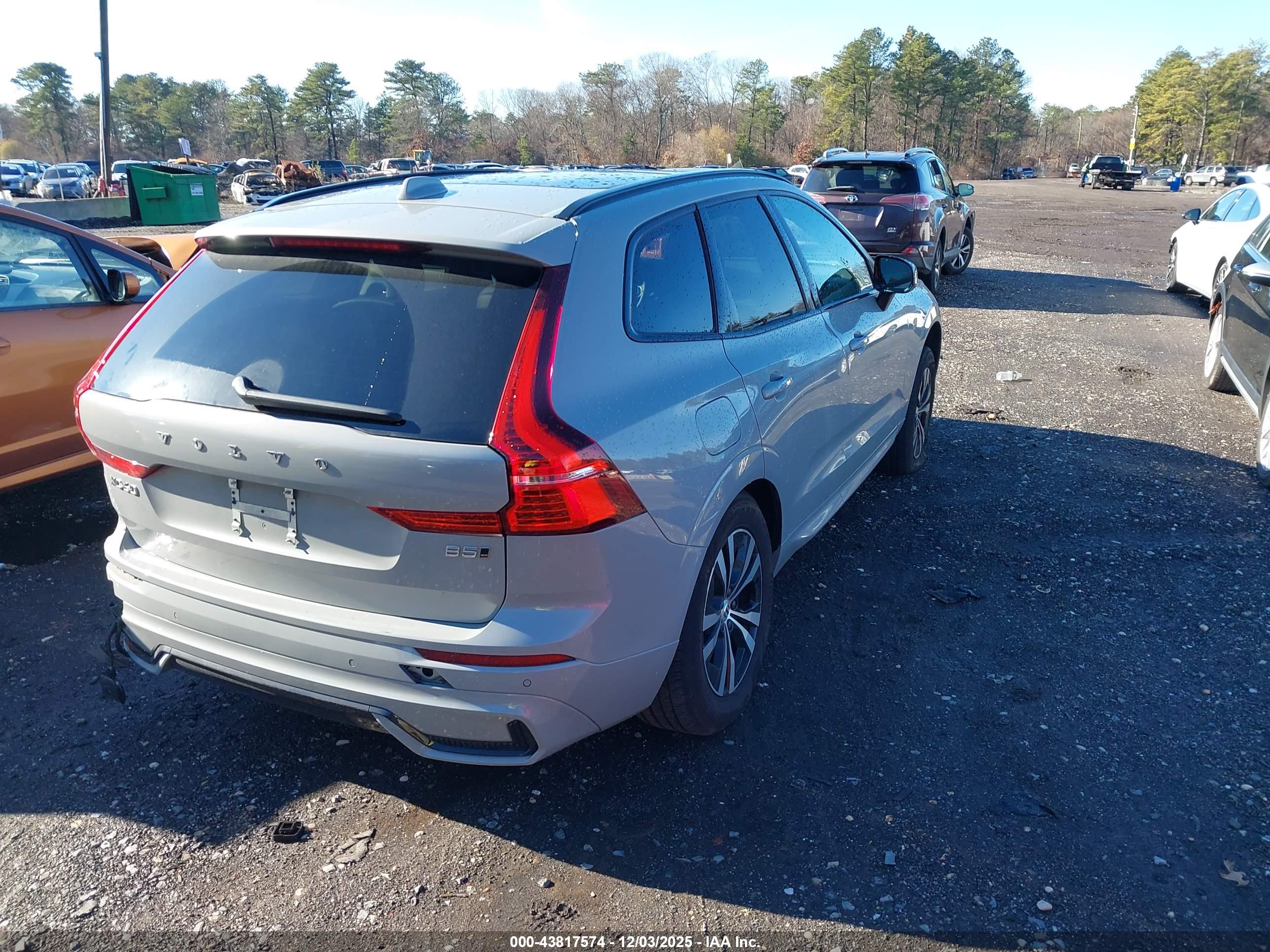 VOLVO XC60 image 4