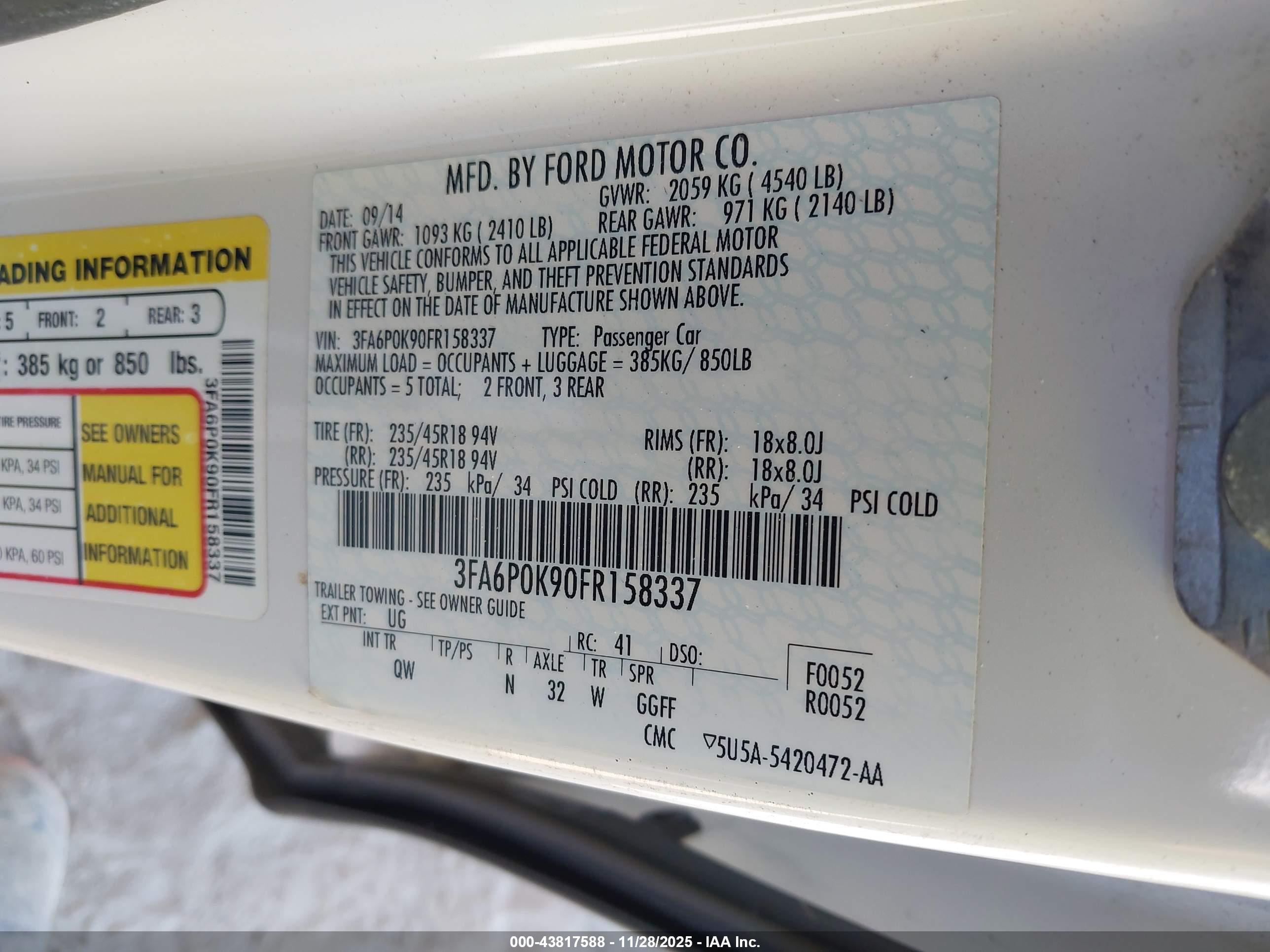 FORD FUSION image 9