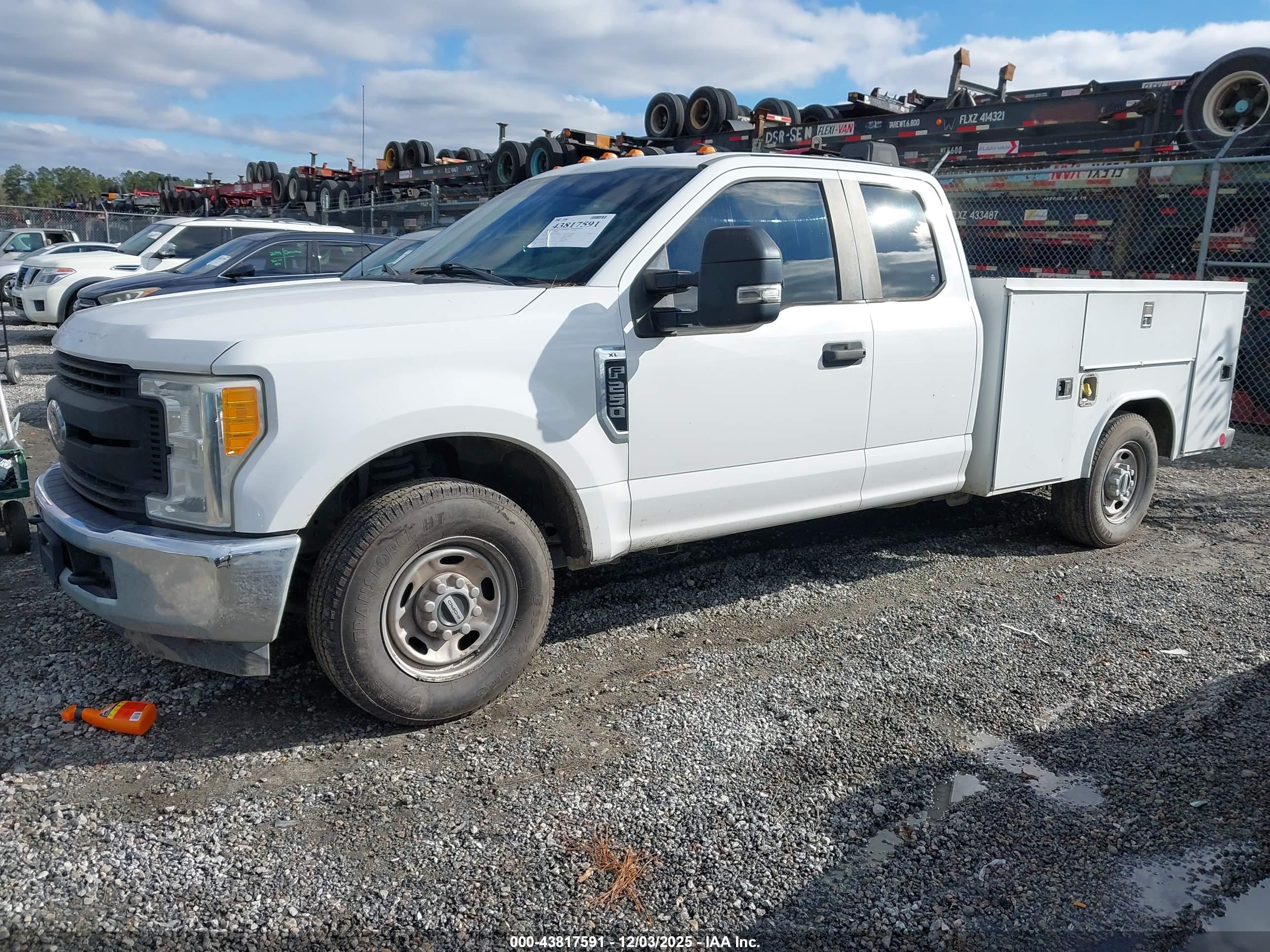 FORD F-250 image 2