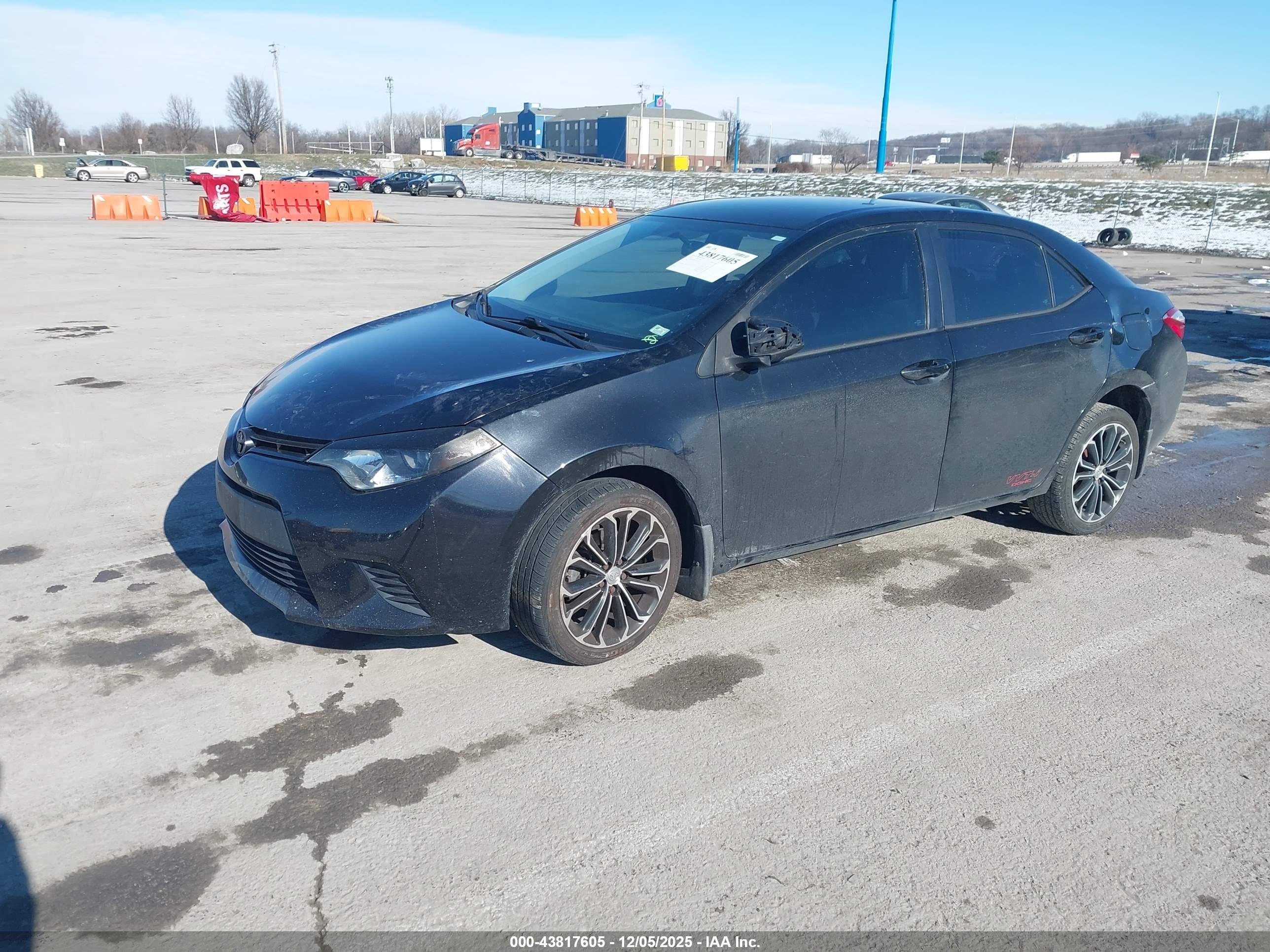 TOYOTA COROLLA image 2