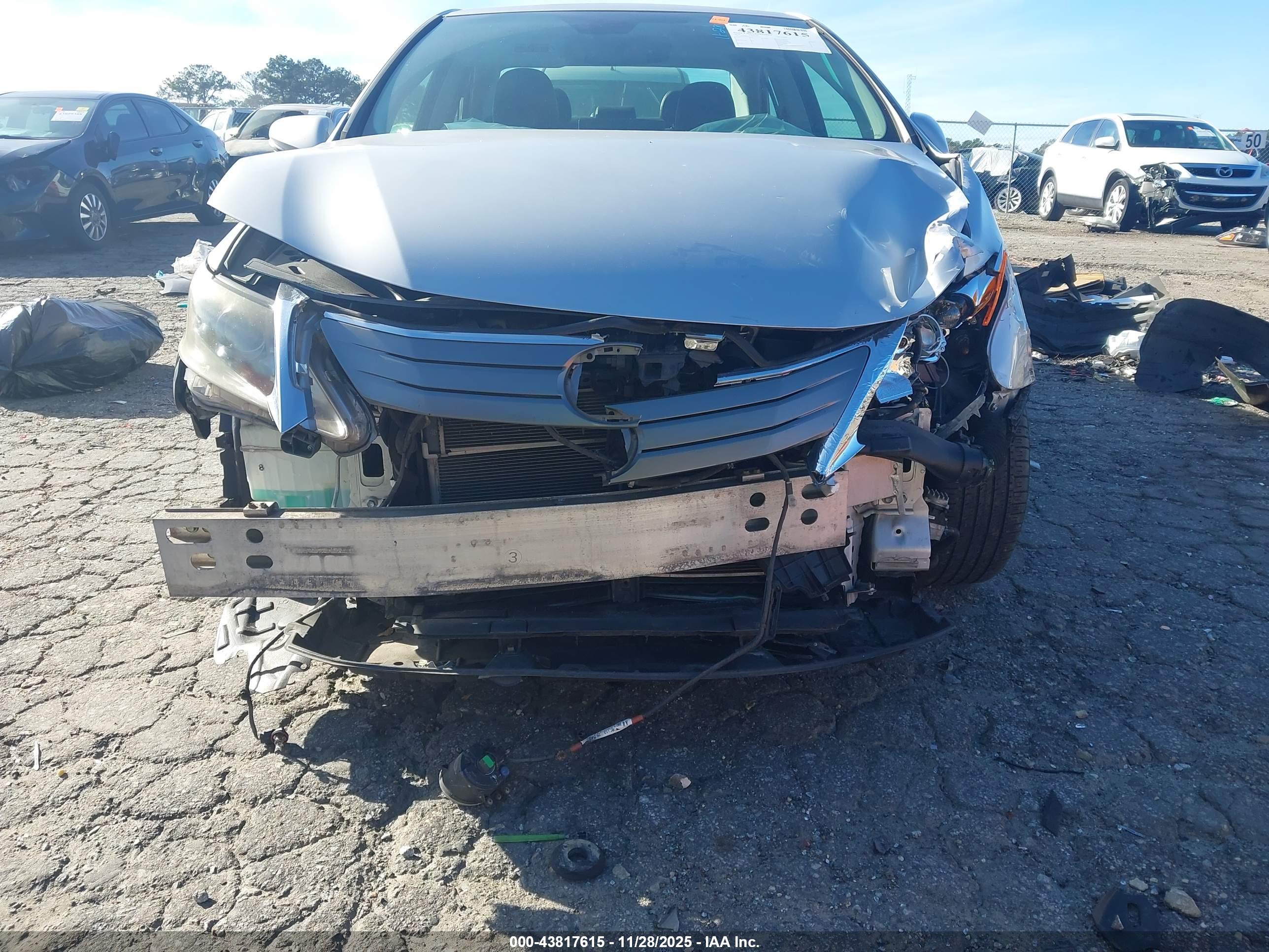 LEXUS HS image 6
